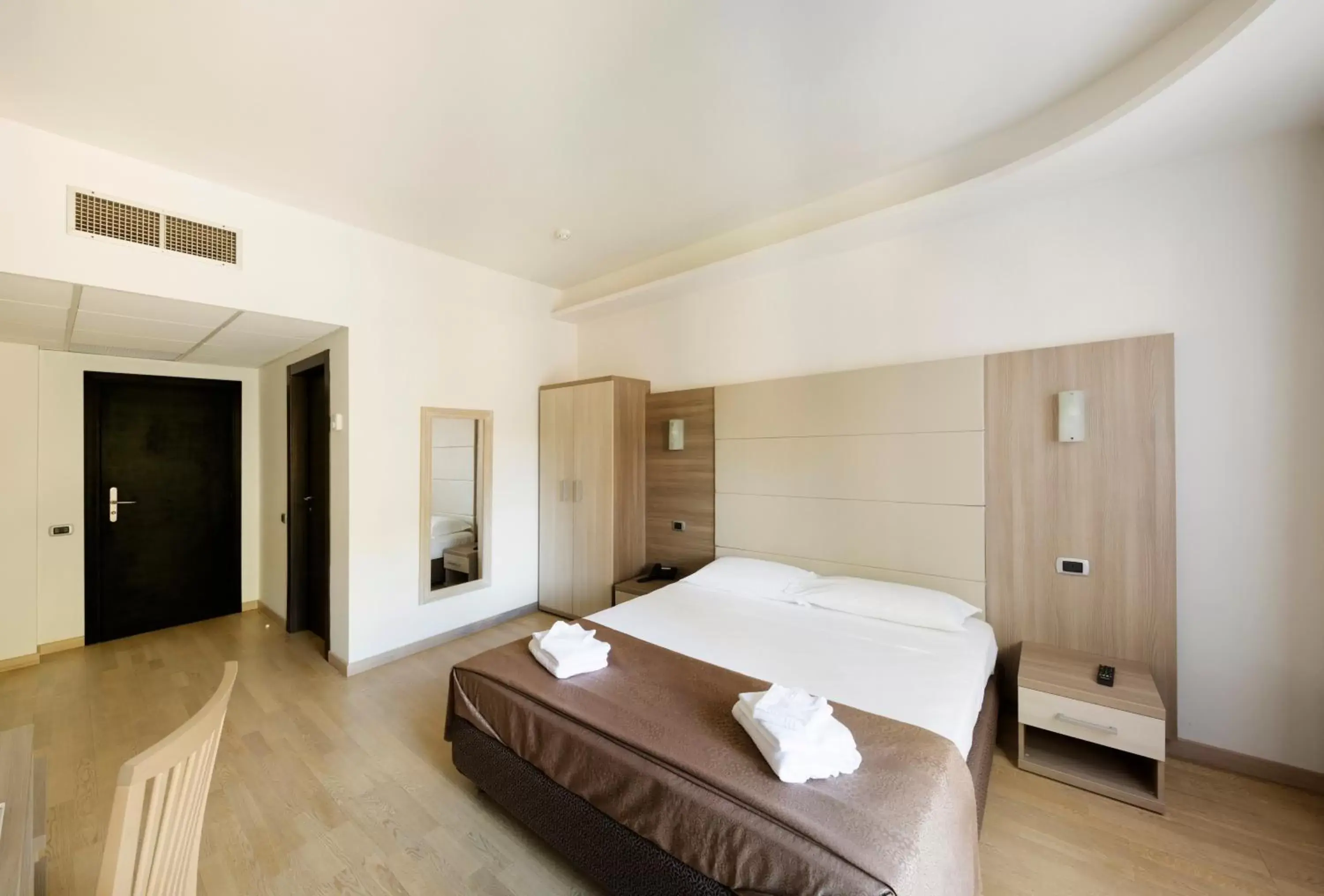Bedroom, Bed in Hotel Boomerang Roma