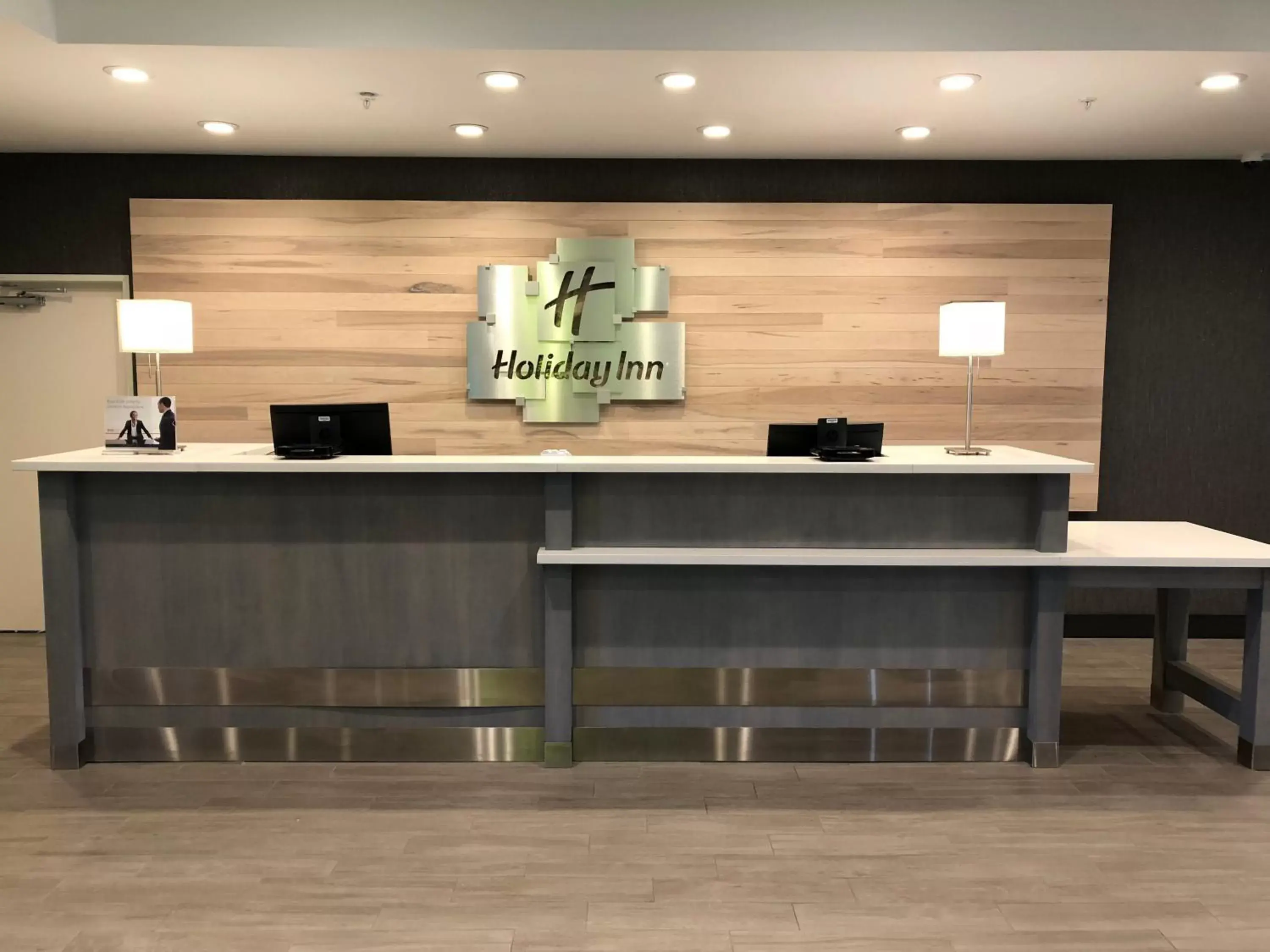 Property building, Lobby/Reception in Holiday Inn Hotel & Suites - Decatur, an IHG Hotel