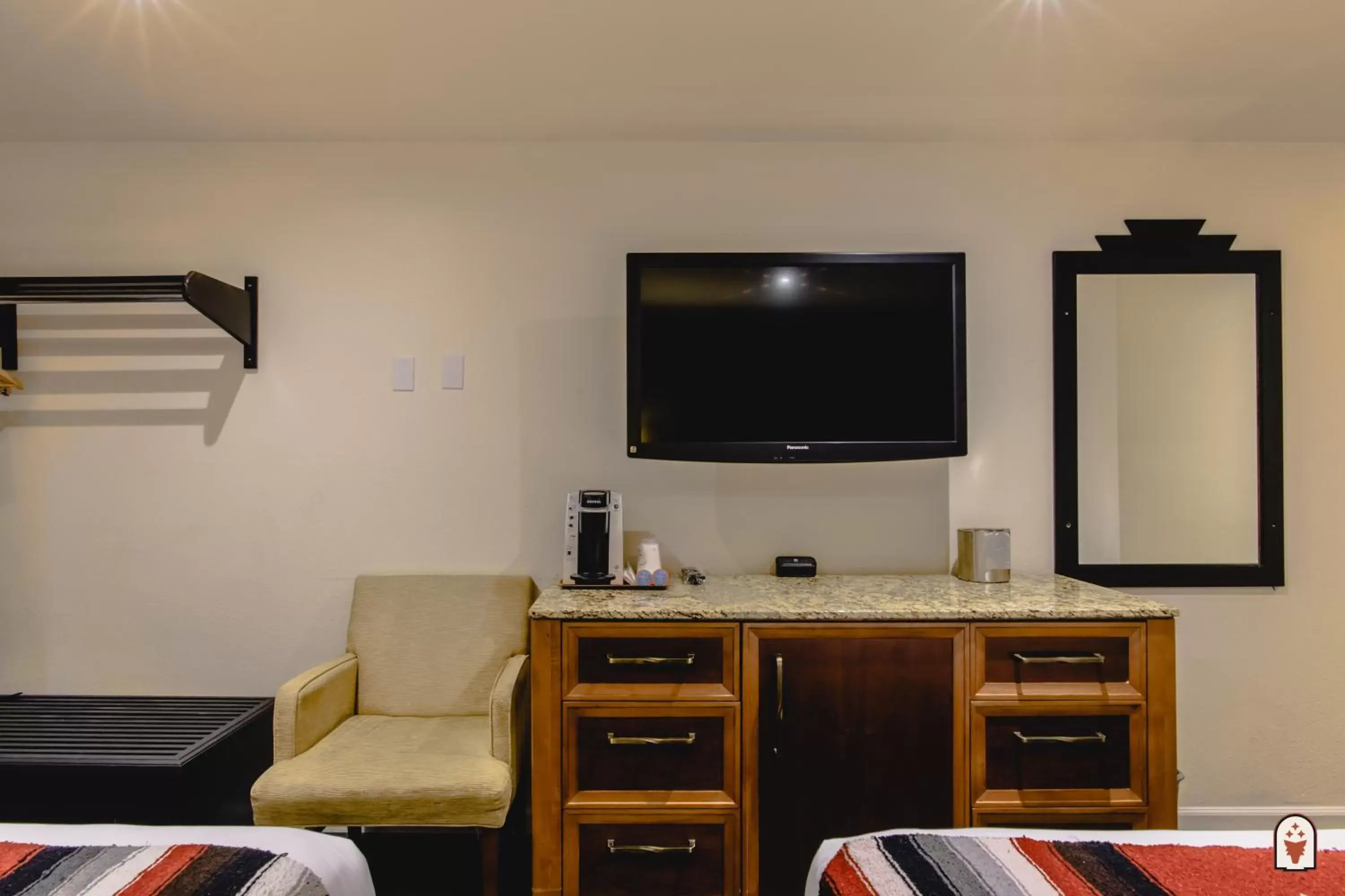 TV and multimedia, TV/Entertainment Center in Coyote South