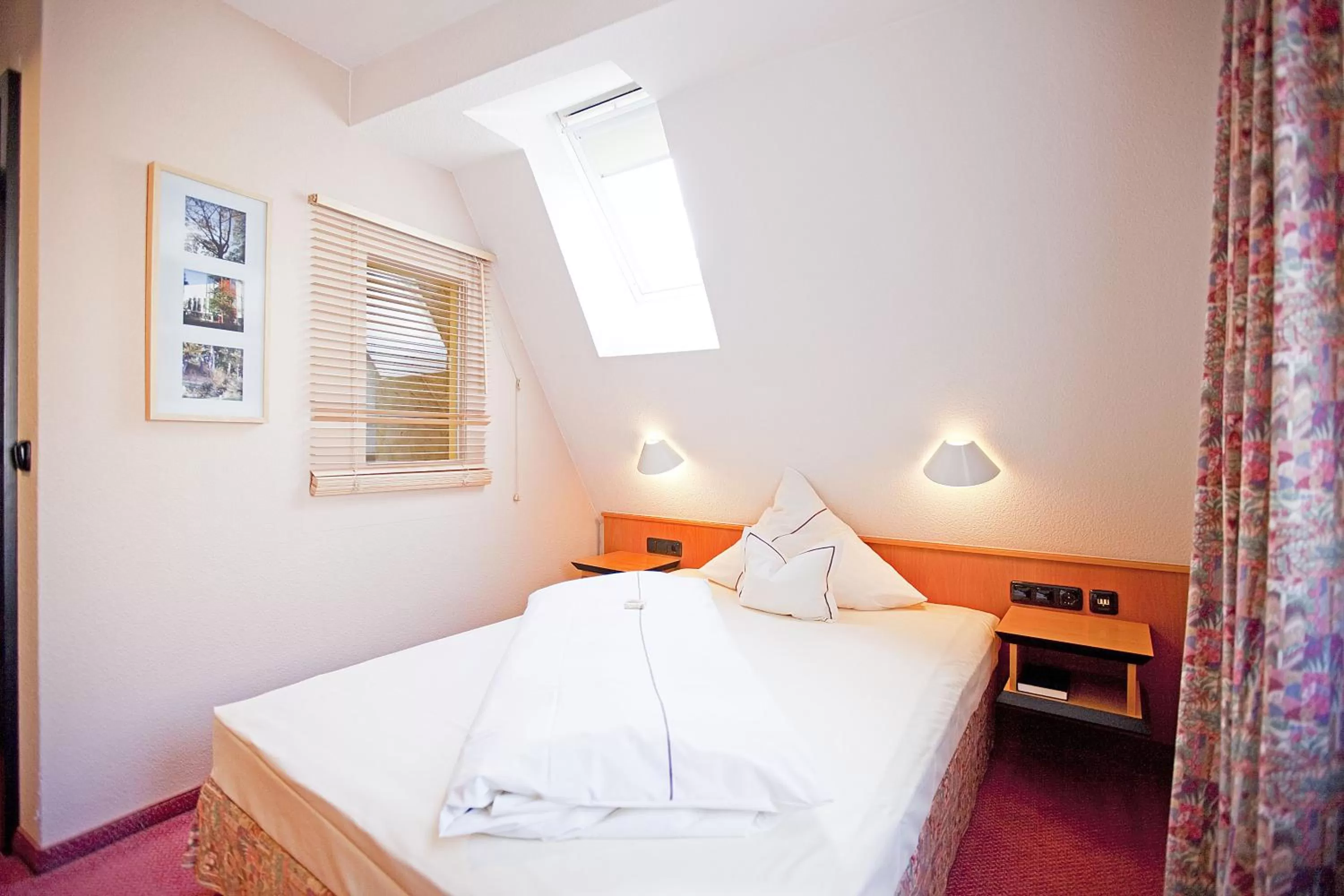 Photo of the whole room, Bed in Hotel Lehmeier