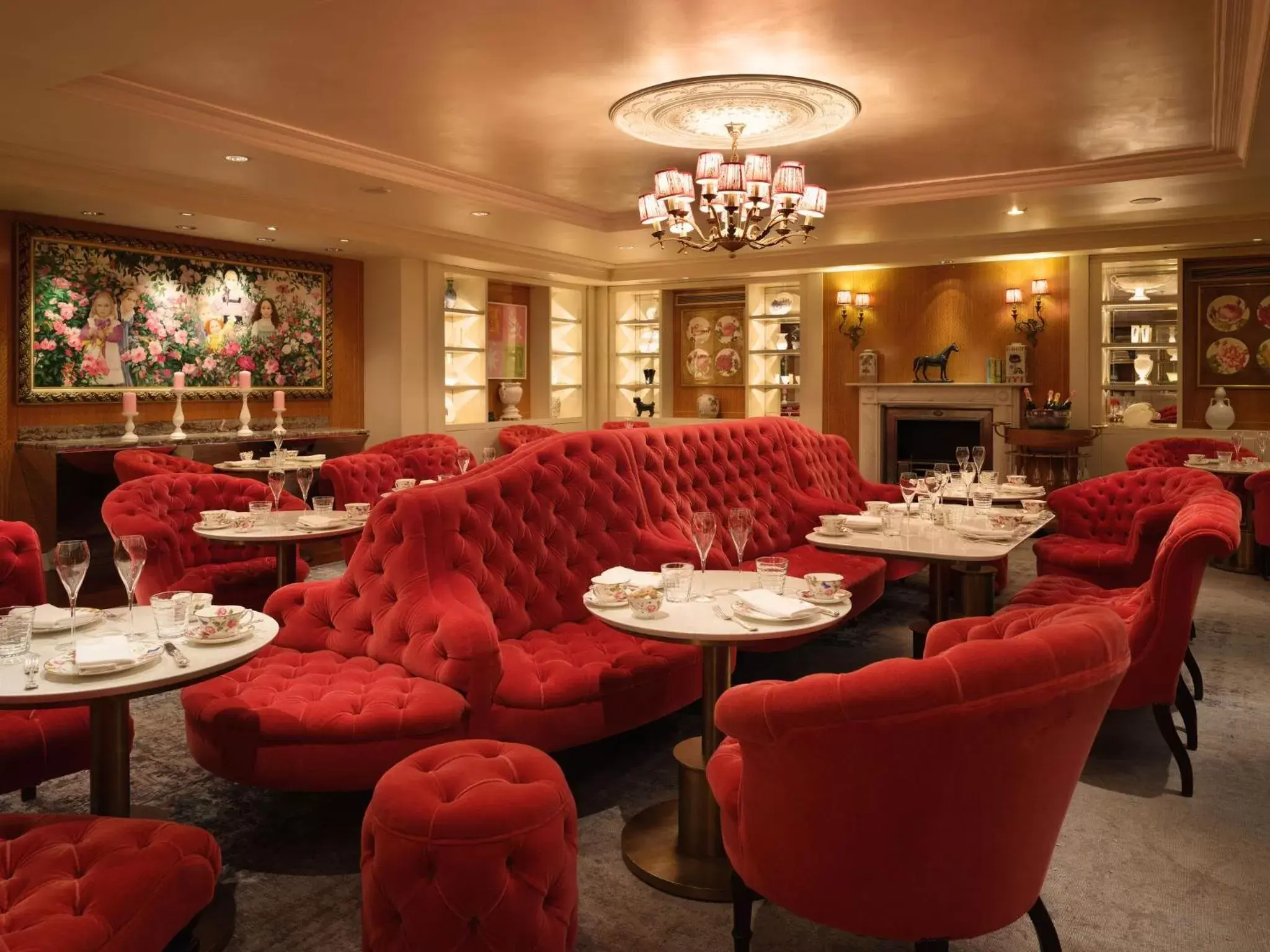 Lounge or bar, Restaurant/Places to Eat in Sofitel London St James