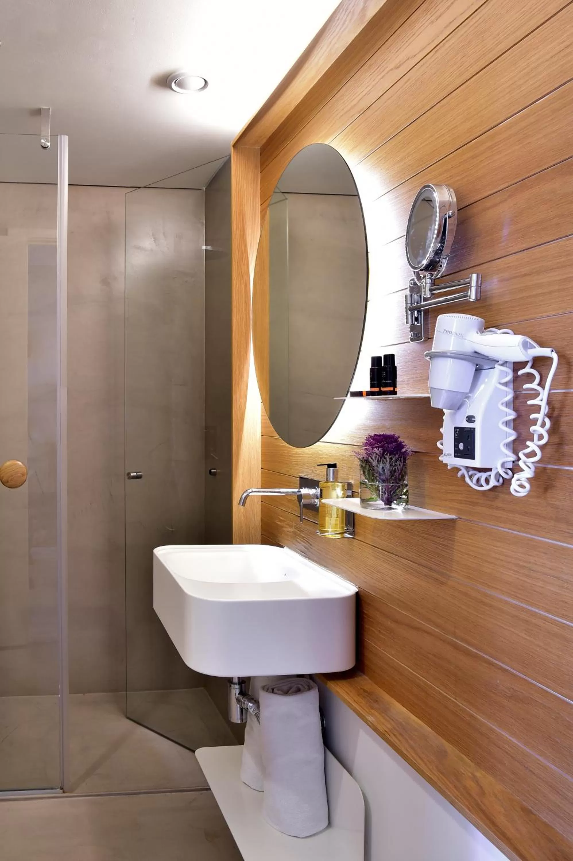 Bathroom in My Story Hotel Rossio