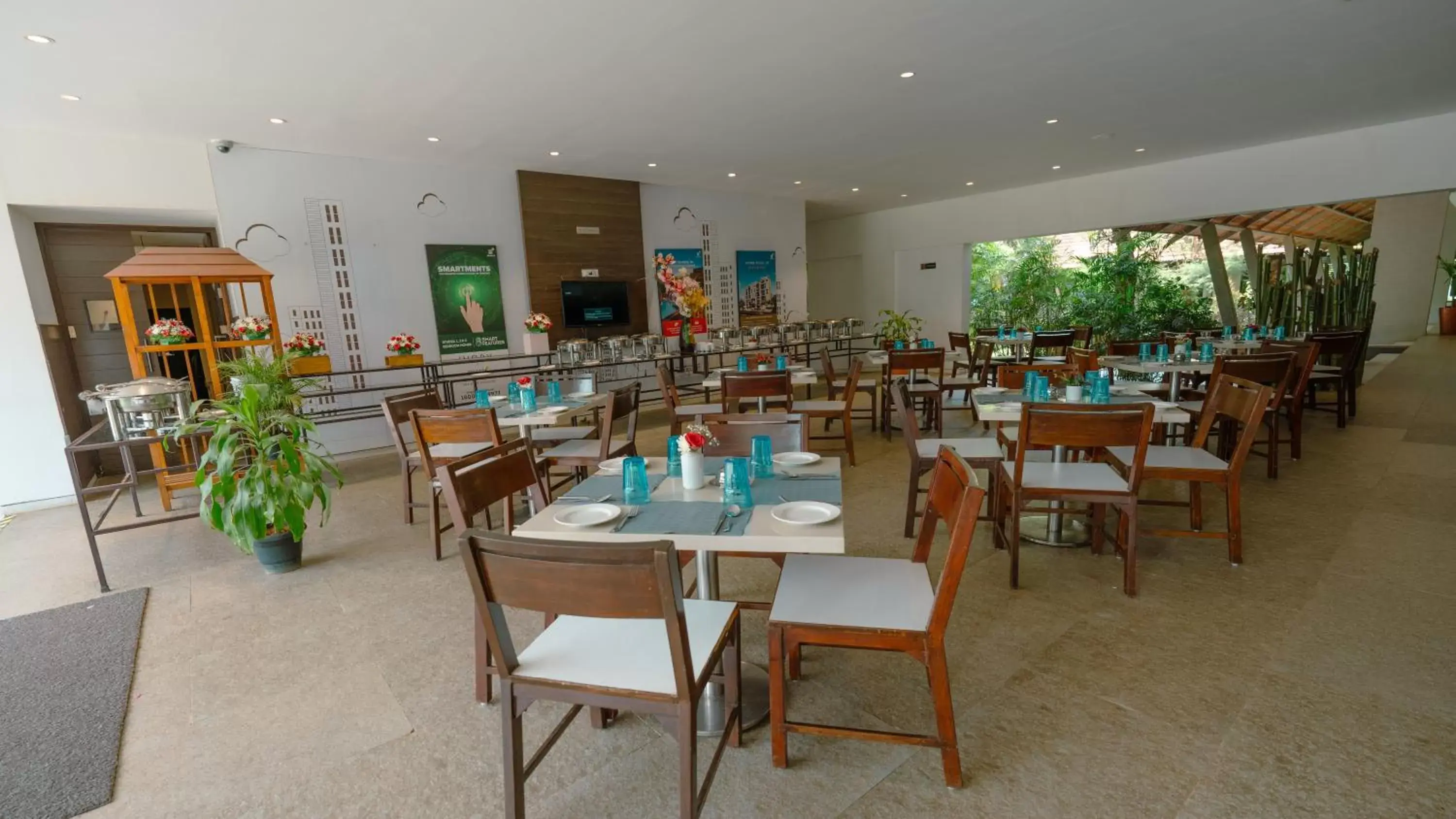 Restaurant/Places to Eat in Signature Club Resort