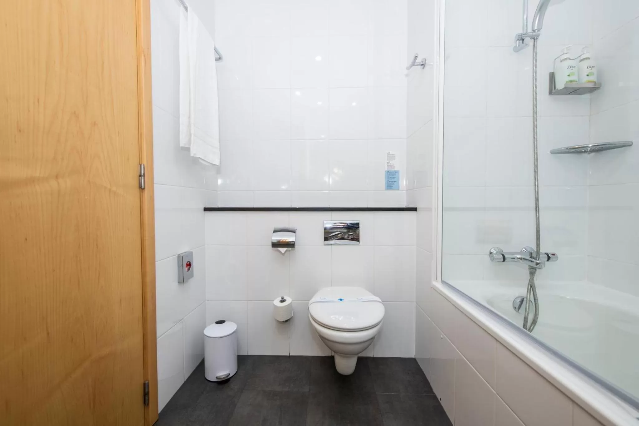 Bathroom in Holiday Inn Express Barcelona City 22@ by IHG