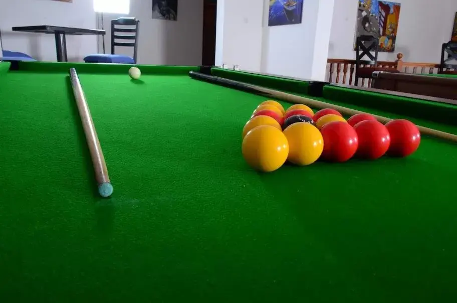 Activities, Billiards in Greenpark Sundowner