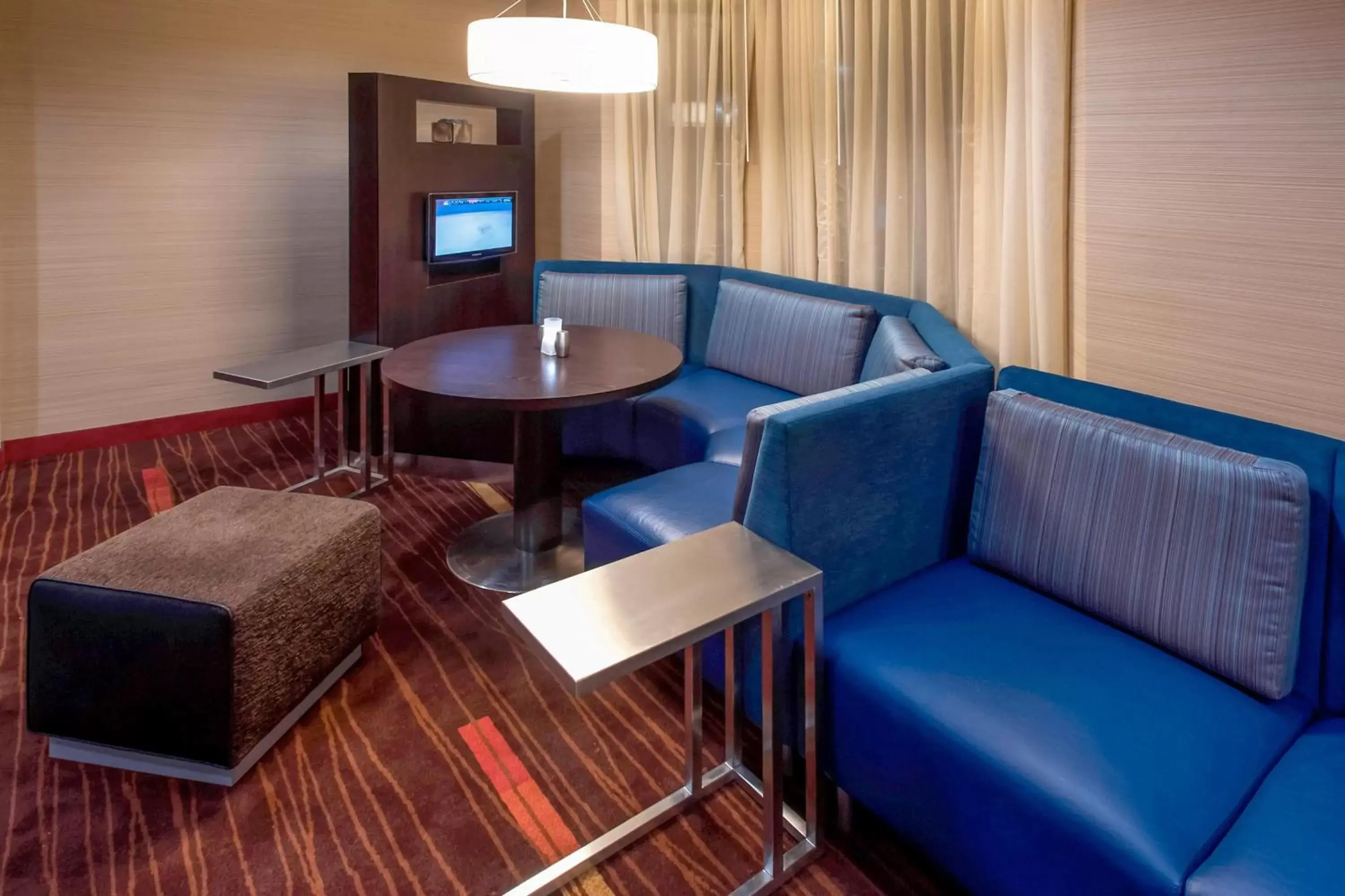 Other, Seating Area in Courtyard by Marriott Lakeland