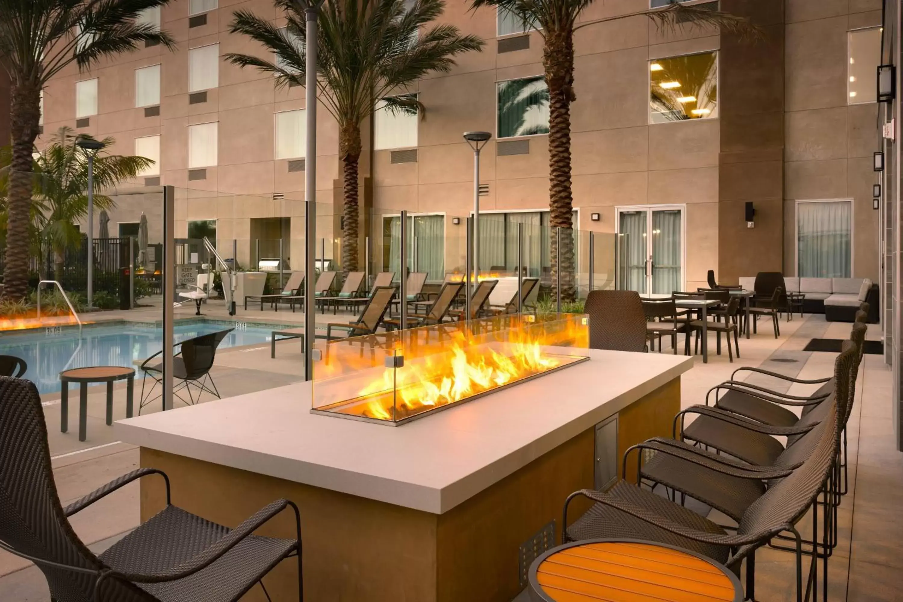 Other, Swimming Pool in Courtyard by Marriott Los Angeles LAX/Hawthorne