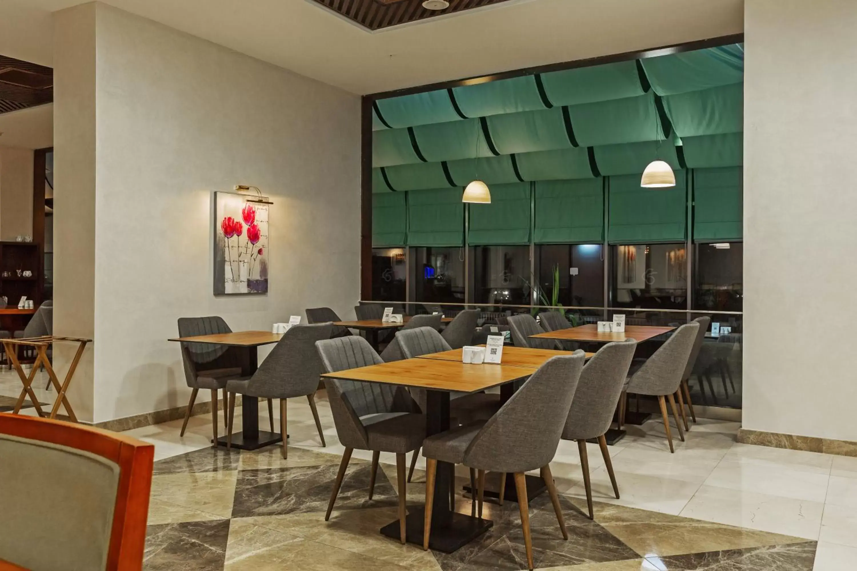 Restaurant/places to eat in Dedeman Oskemen Hotel Restaurant/places to eat in Dedeman Oskemen Hotel