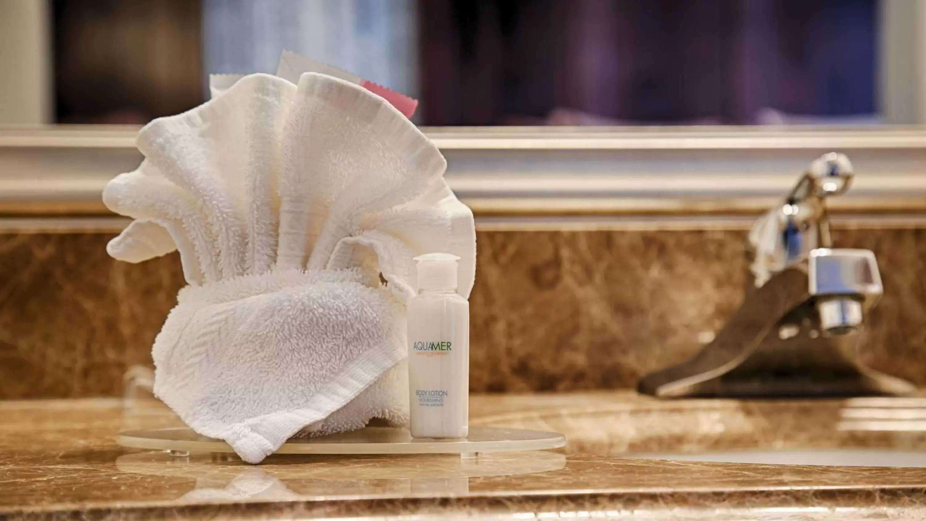 King Suite with Sofa Bed and Balcony in Best Western Corvallis King Suite with Sofa Bed and Balcony in Best Western Corvallis