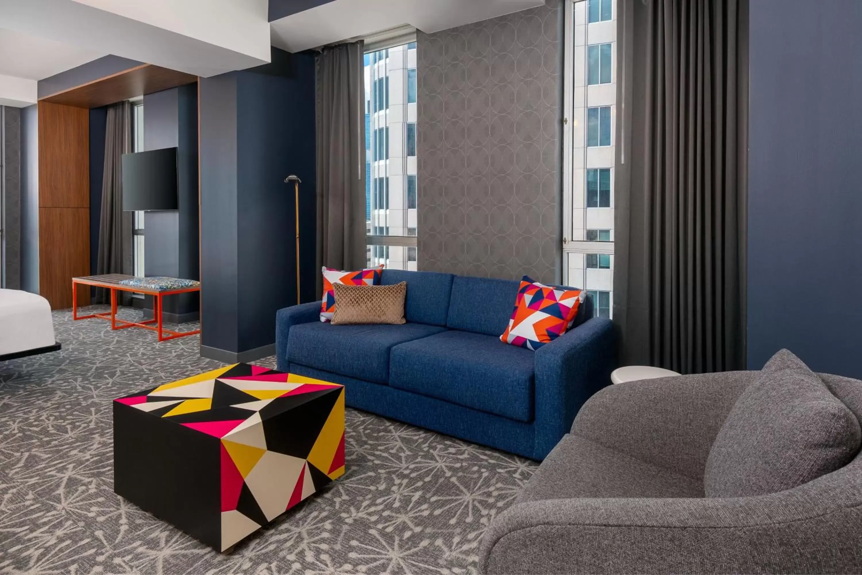 Living room, Seating Area in Aloft Orlando Downtown