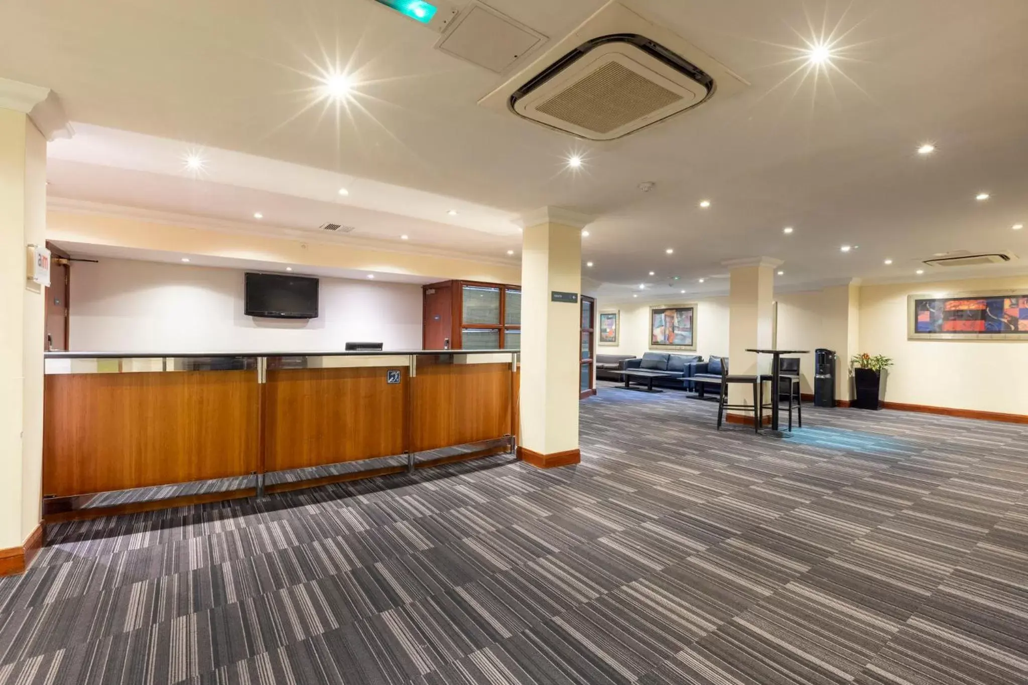 Meeting/conference room, Lobby/Reception in Holiday Inn - Glasgow Airport, an IHG Hotel