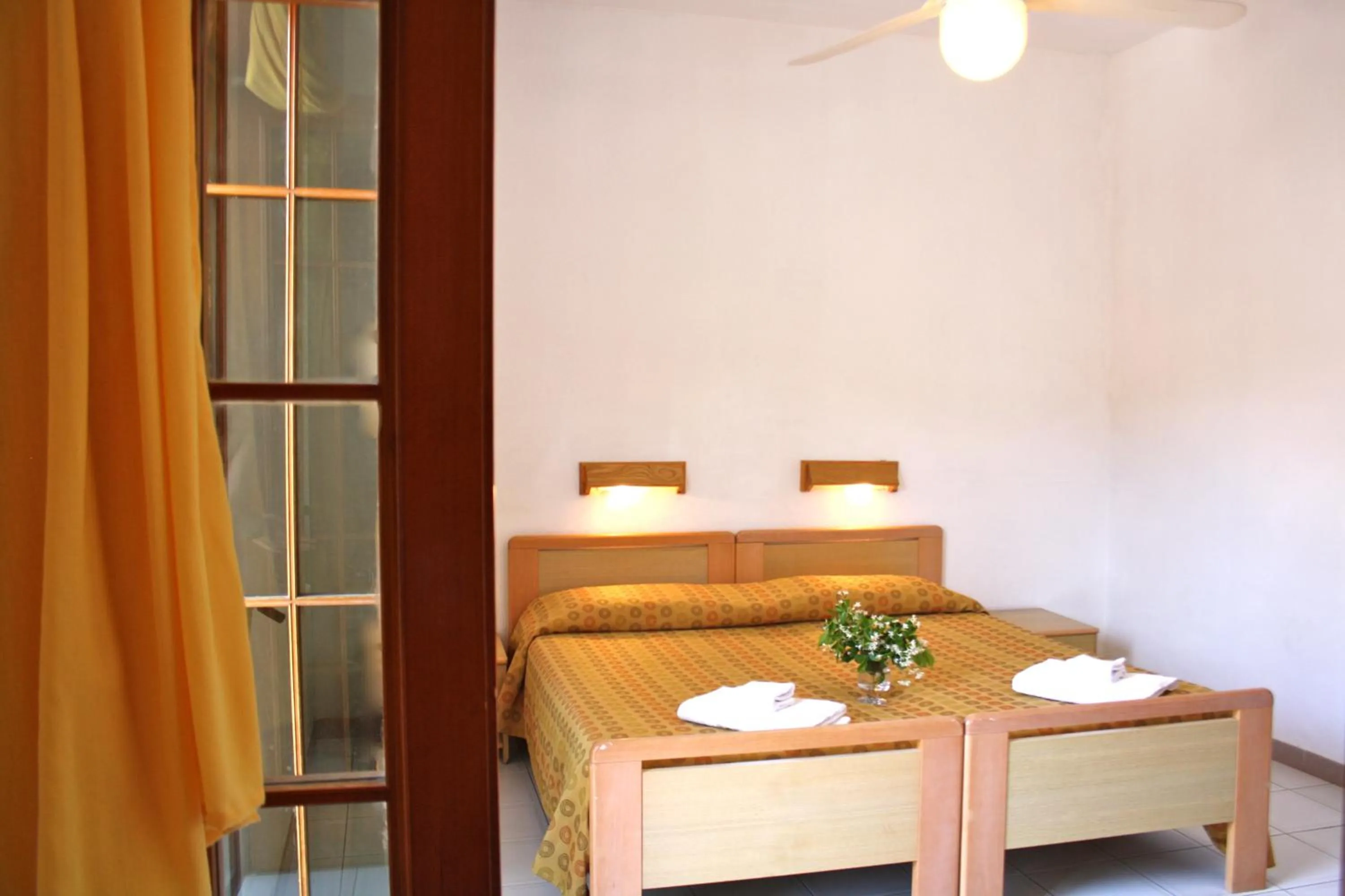 Double or Twin Room in Hotel La Filadelfia