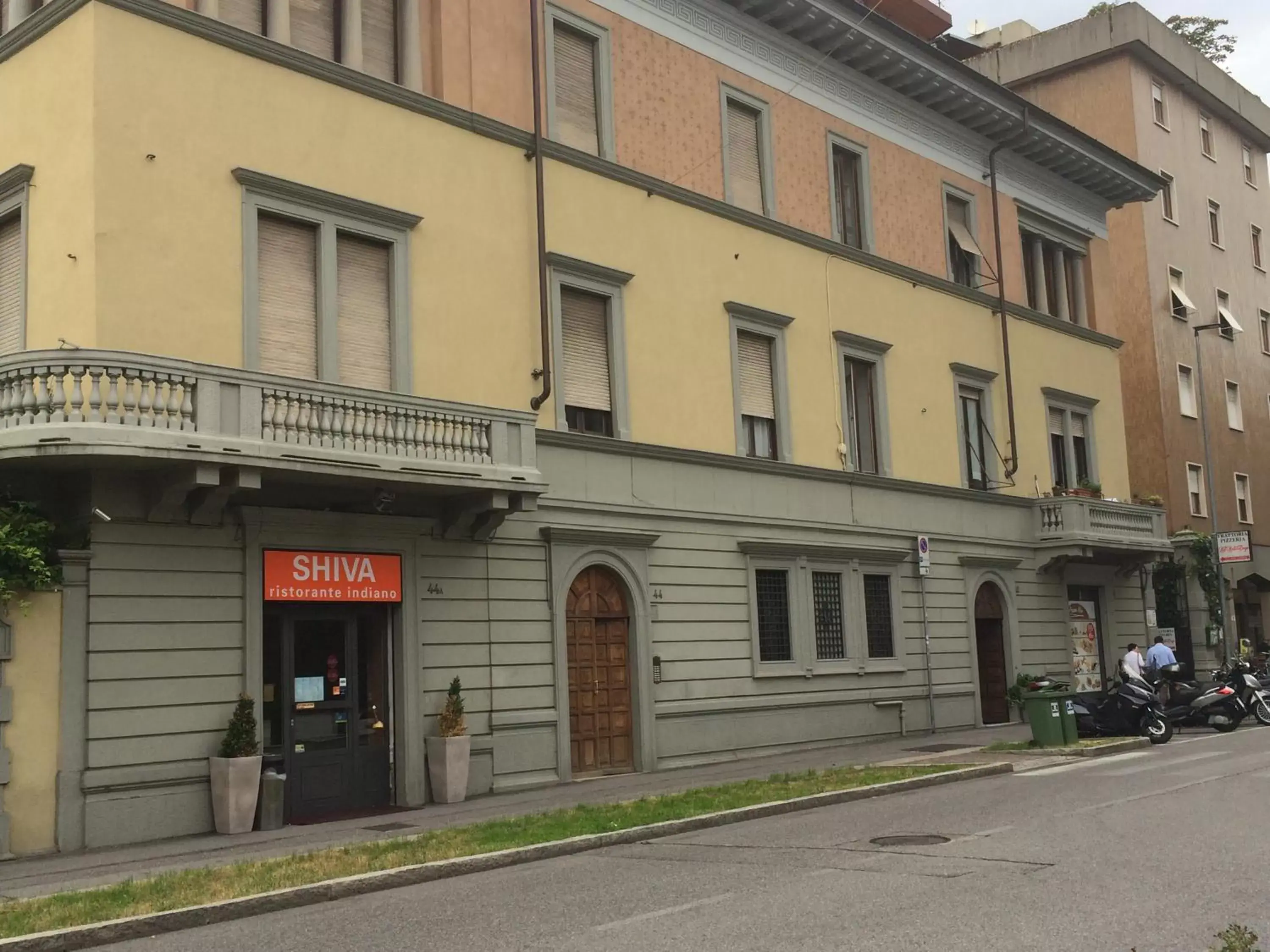 Facade/entrance, Property Building in Dany Sweethouse