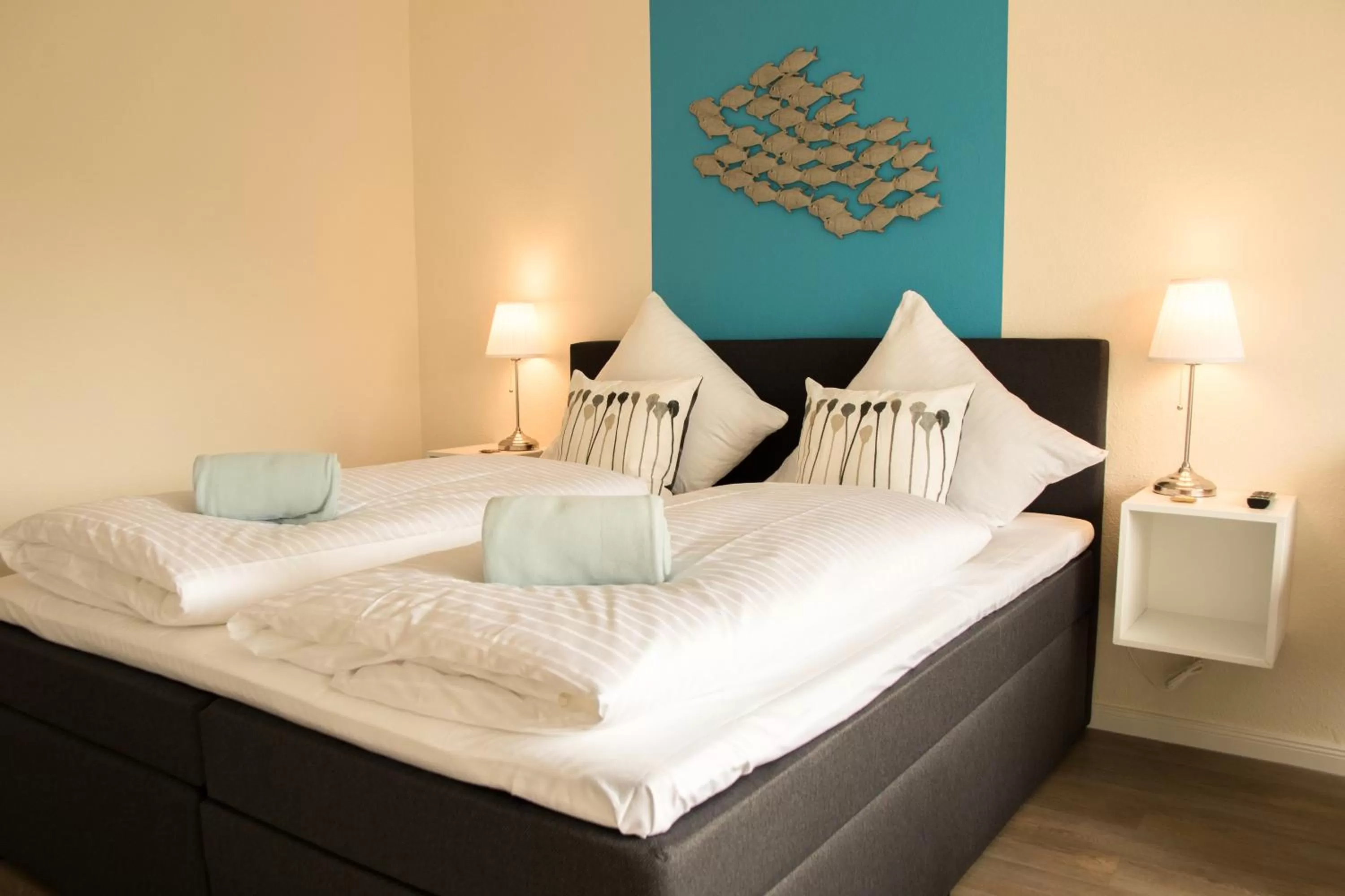 Decorative detail, Bed in Das Frühstückshotel Büsum