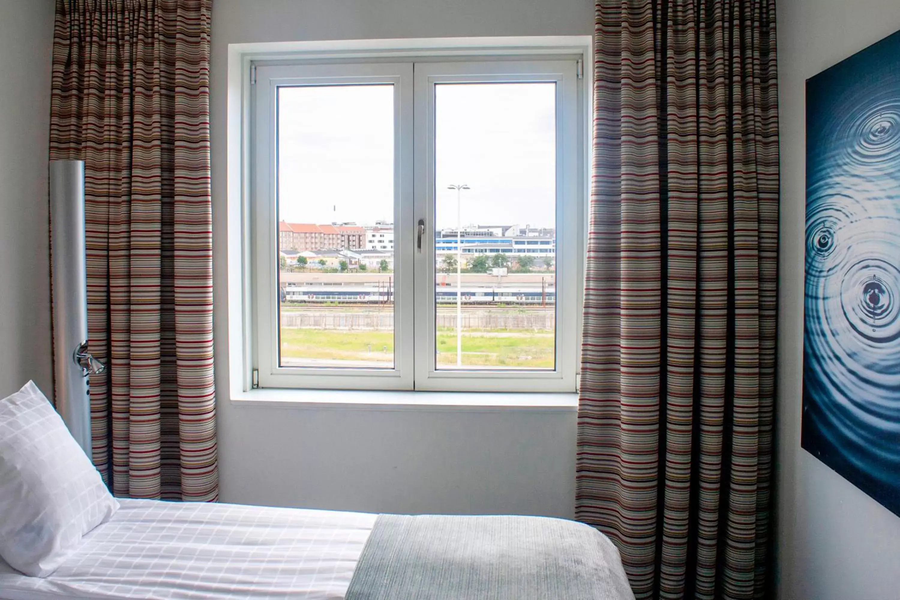 City view, Bed in Copenhagen Island Hotel