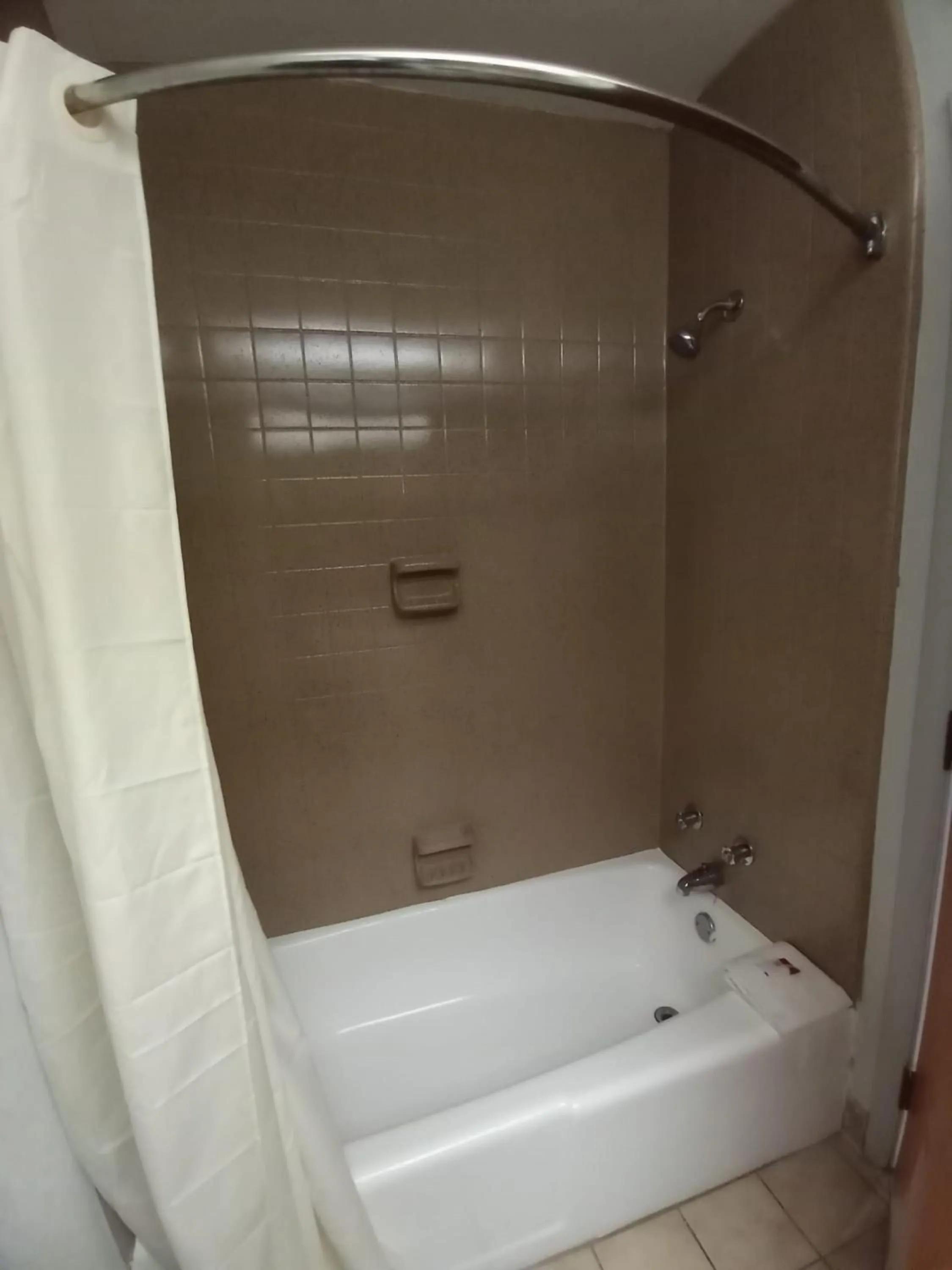 Bathroom in Travelodge by Wyndham Petersburg