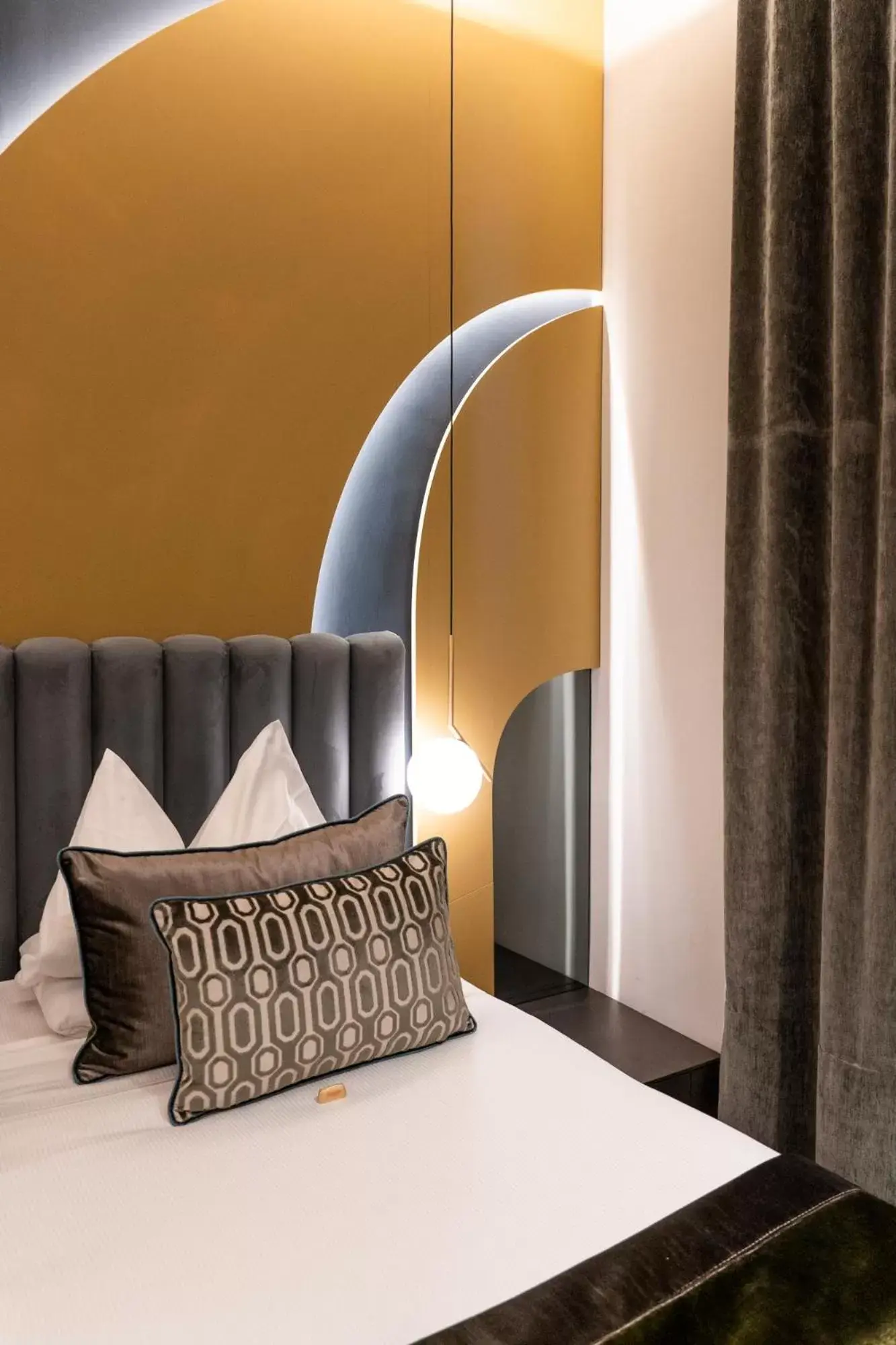 Decorative detail, Bed in Relais sul Mare Boutique Hotel