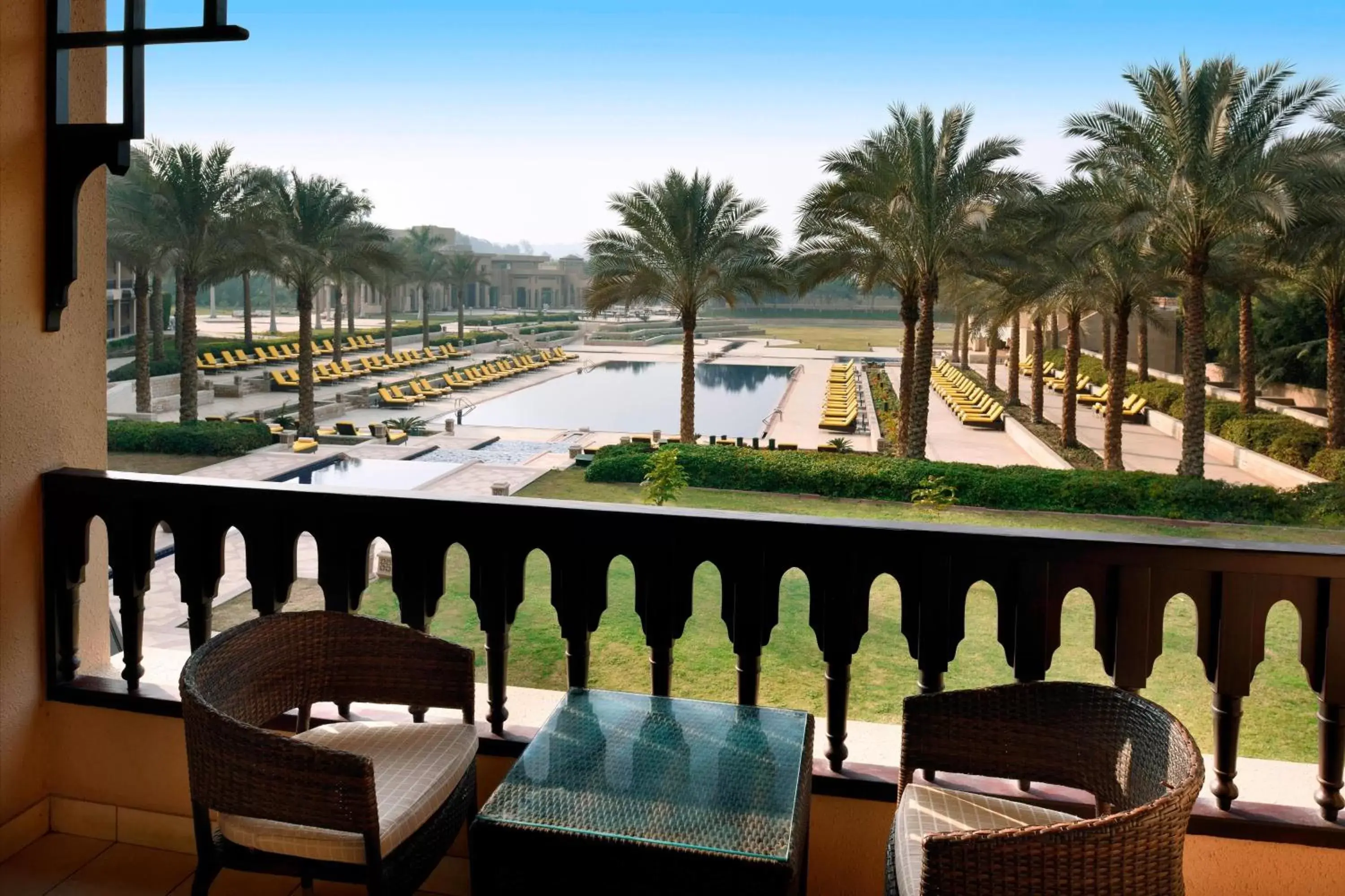 Photo of the whole room, Balcony/Terrace in Marriott Mena House, Cairo