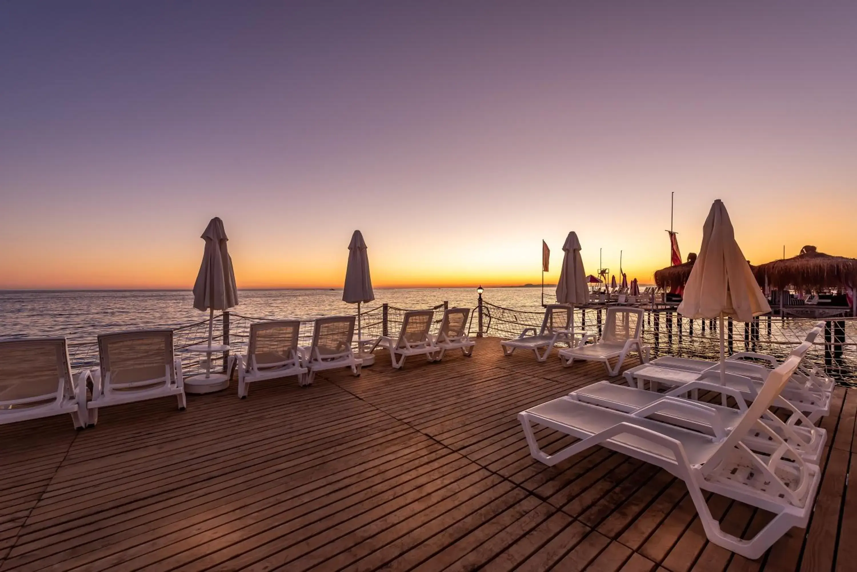 Beach, Sunrise/Sunset in White City Beach Hotel