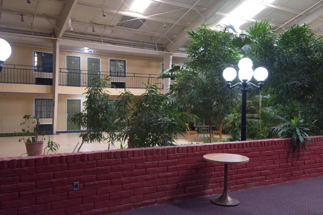 Econo Lodge Elk City