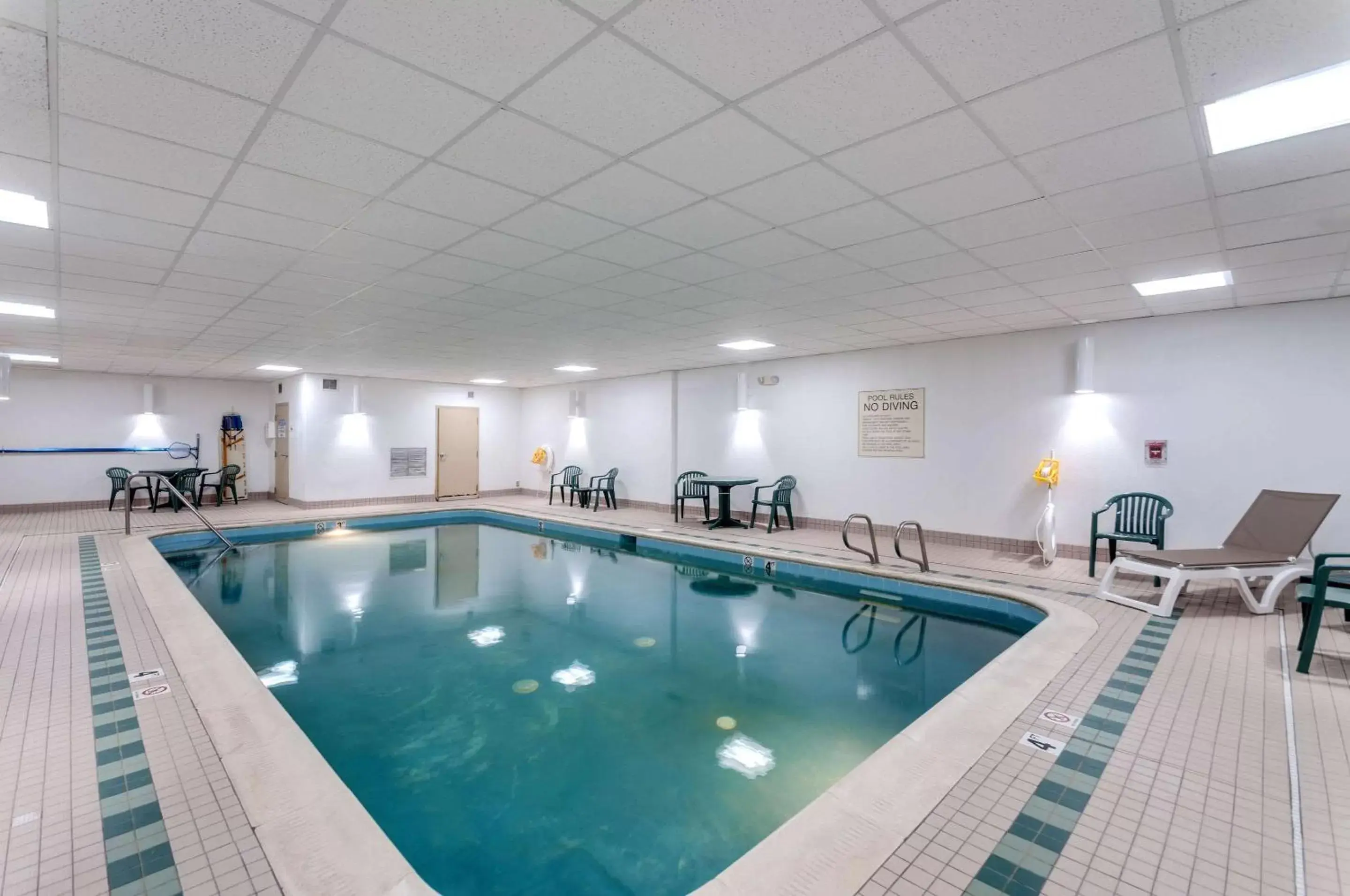 On site, Swimming Pool in Quality Inn & Suites Bel Air I-95 Exit 77A