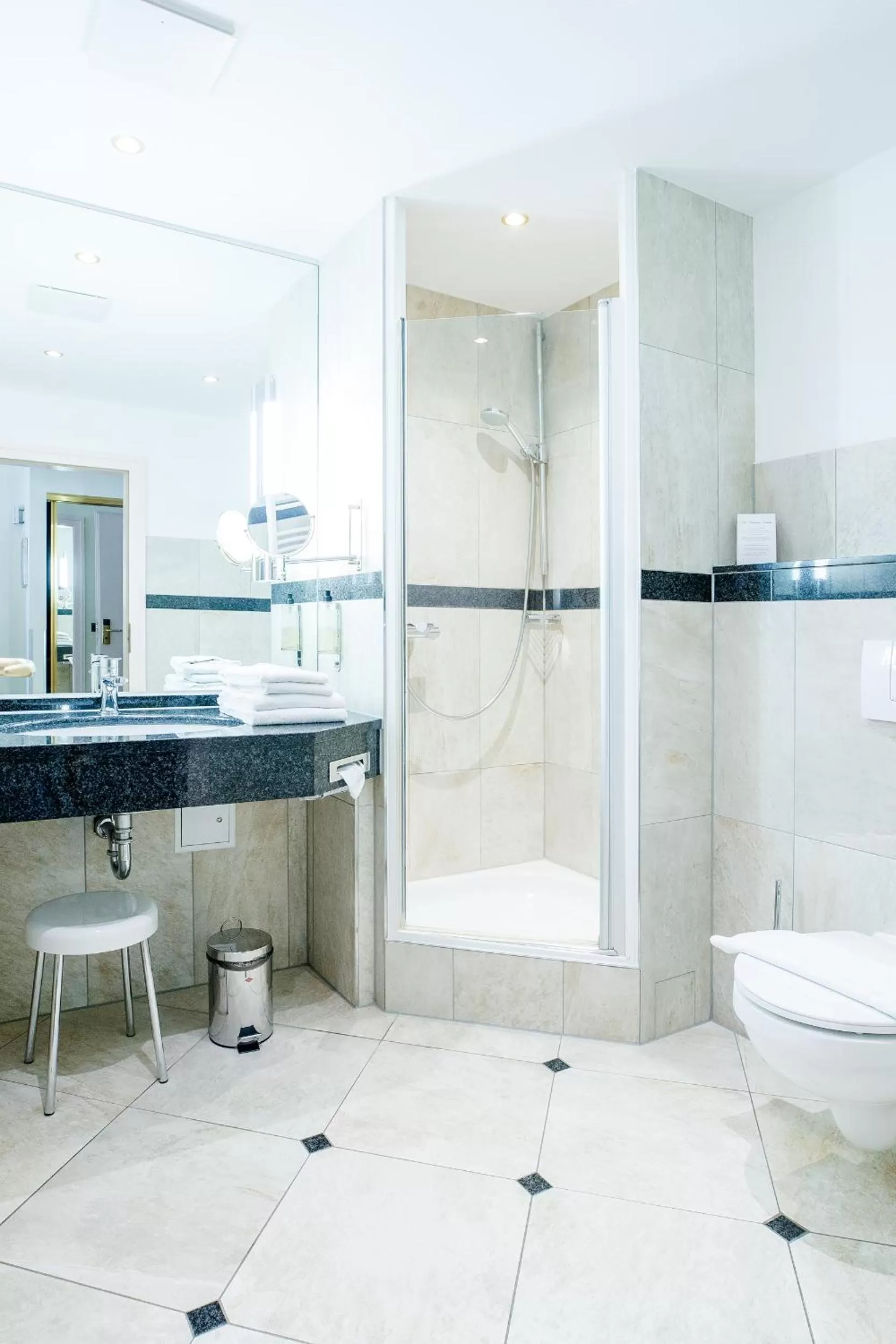 Bathroom in Kurhaus am Inselsee