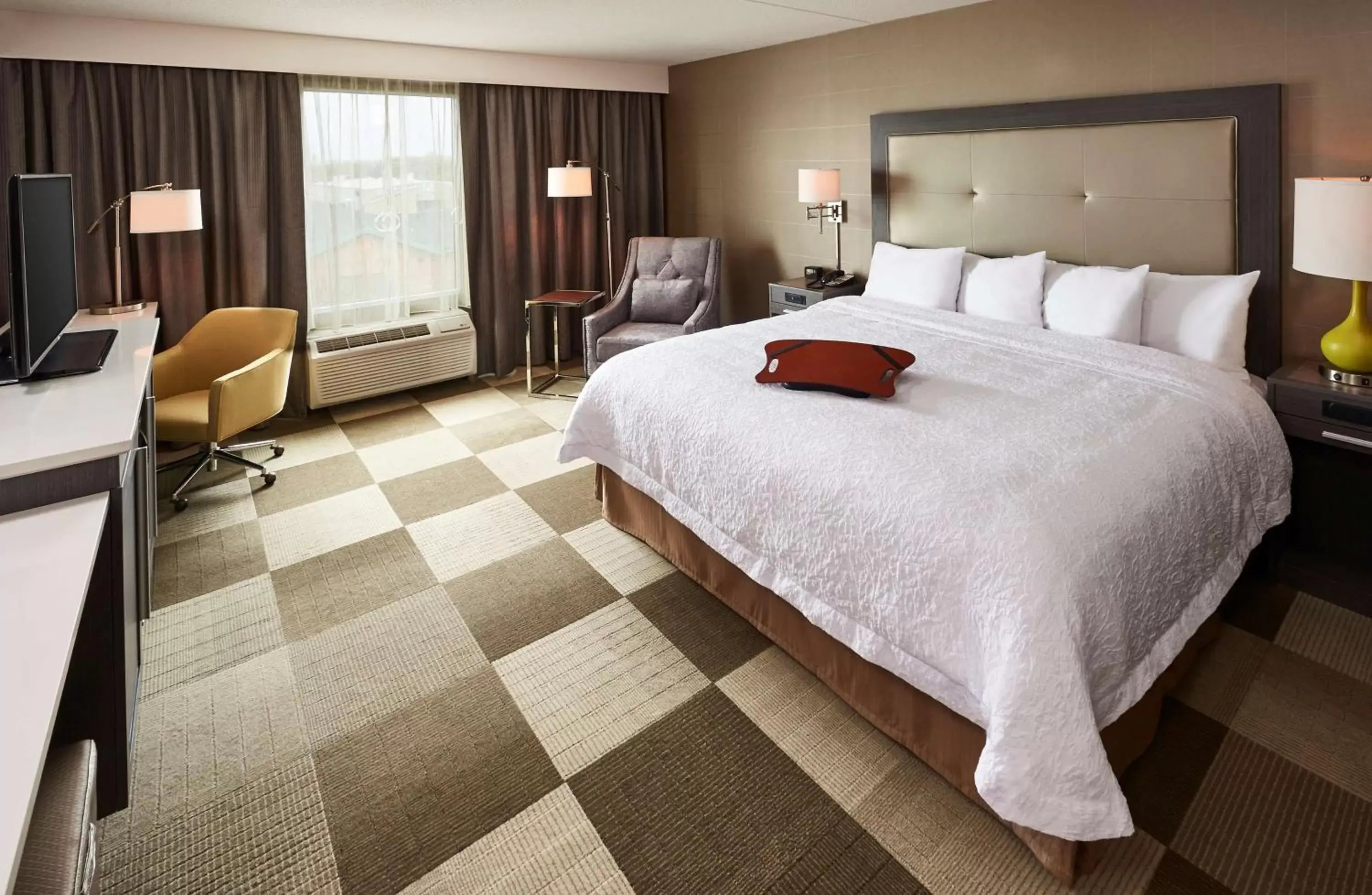 Bed in Hampton Inn by Hilton Timmins