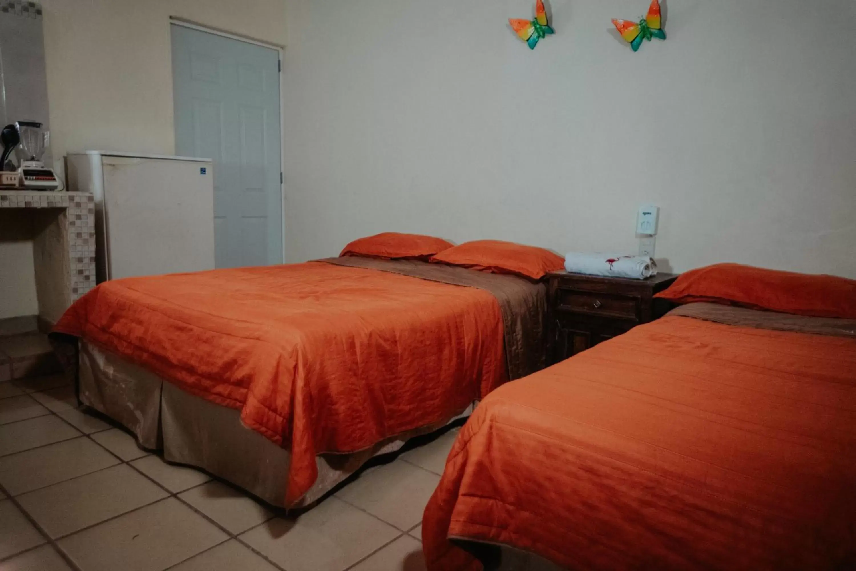 Photo of the whole room, Bed in Bungalows Flamingos