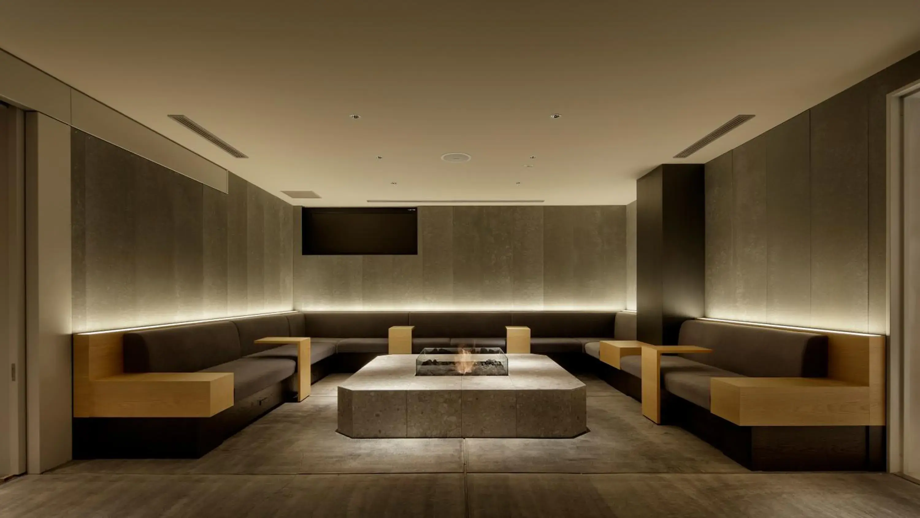 Communal lounge/ TV room, Bed in Piece Hostel Sanjo Communal lounge/ TV room, Bed in Piece Hostel Sanjo