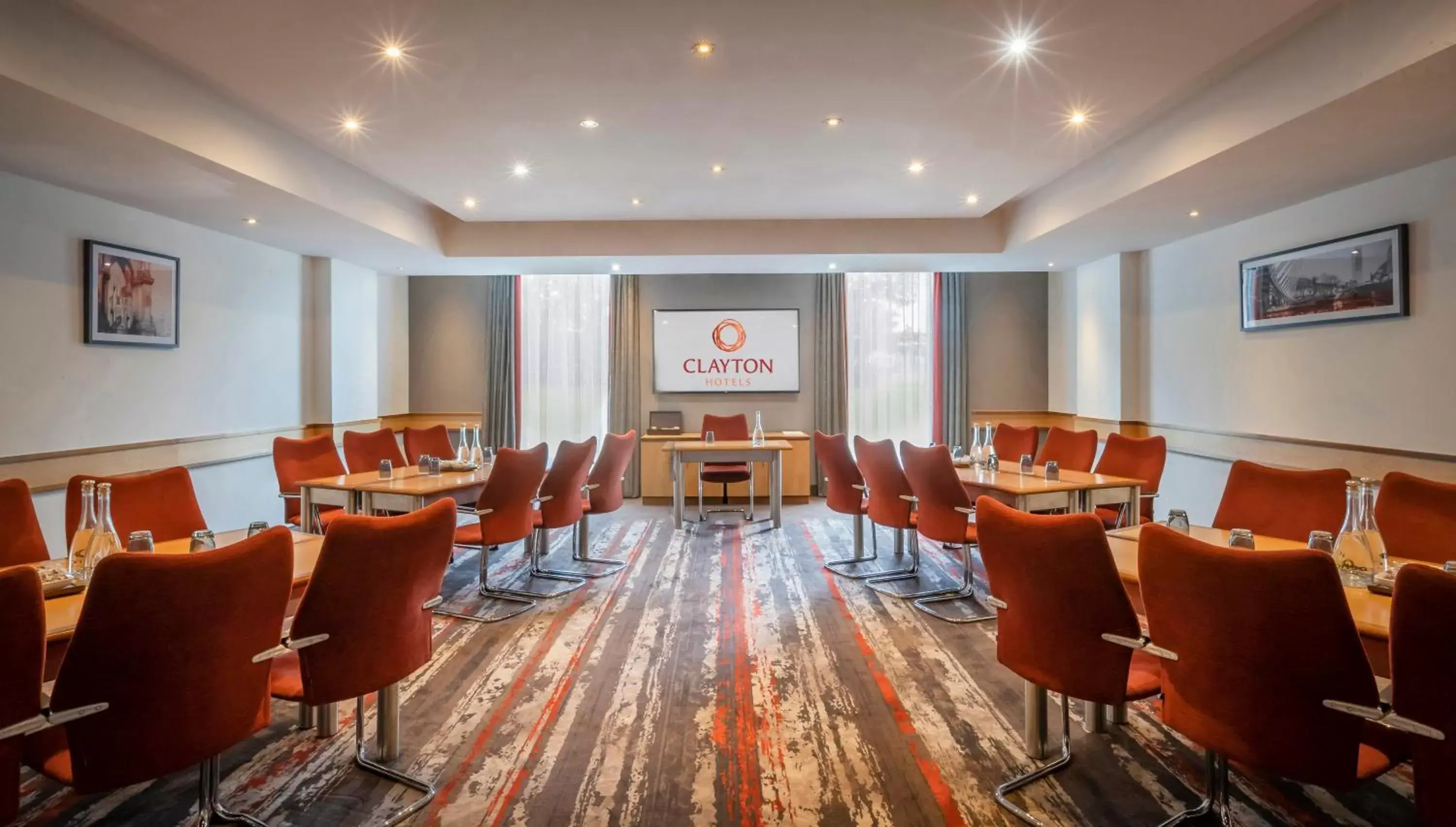 Business facilities in Clayton Hotel, Manchester Airport