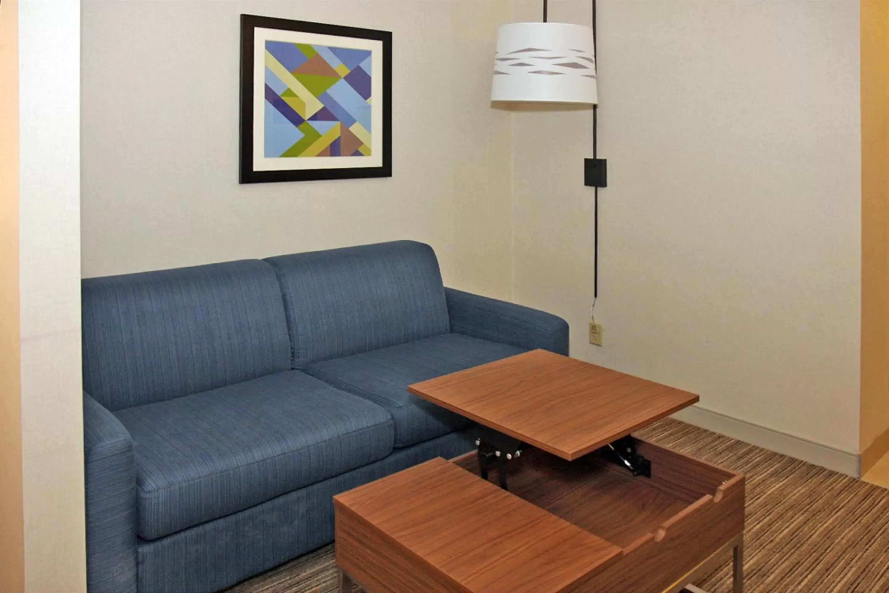 Photo of the whole room, Seating Area in Holiday Inn Express Branford-New Haven, an IHG Hotel