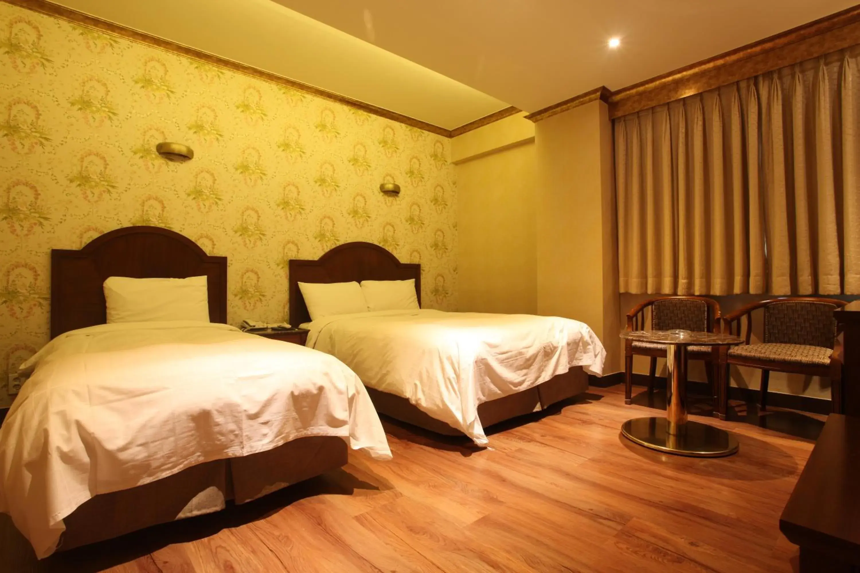 Bed in Karak Tourist Hotel