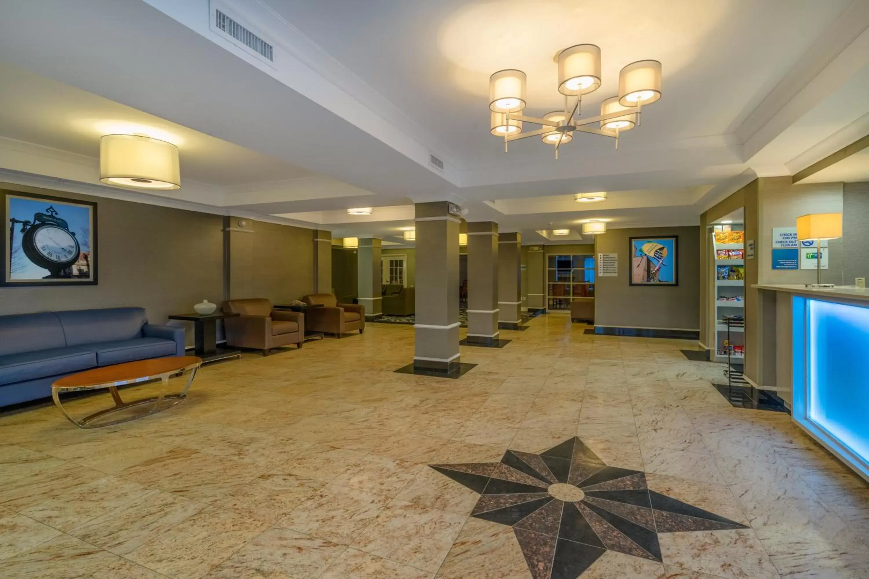 Lobby or reception, Lobby/Reception in Holiday Inn Express Hotel & Suites Easton, an IHG Hotel