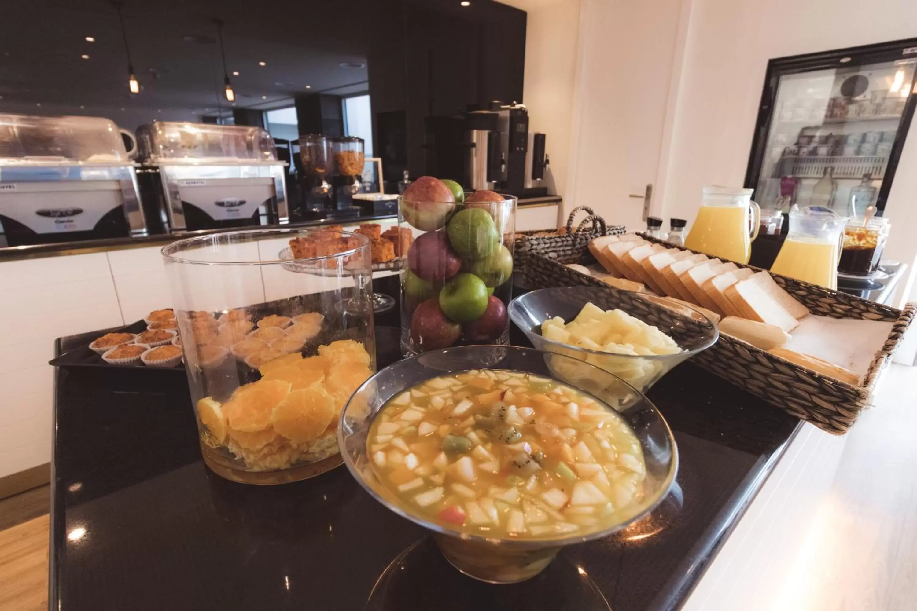 Continental breakfast, Food in Hotel Gaivota Azores