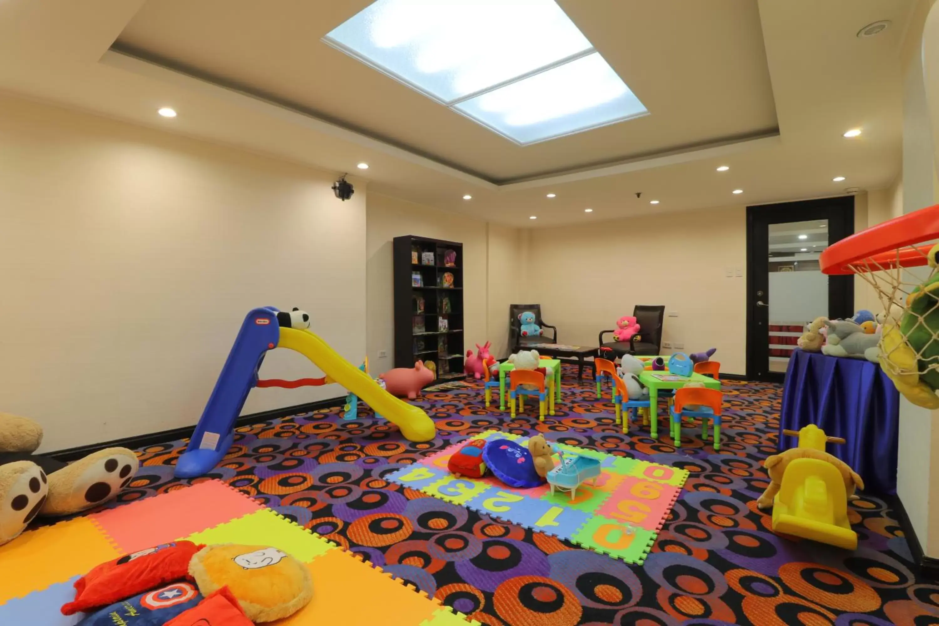 Game Room, Kid's Club in Bayview Park Hotel