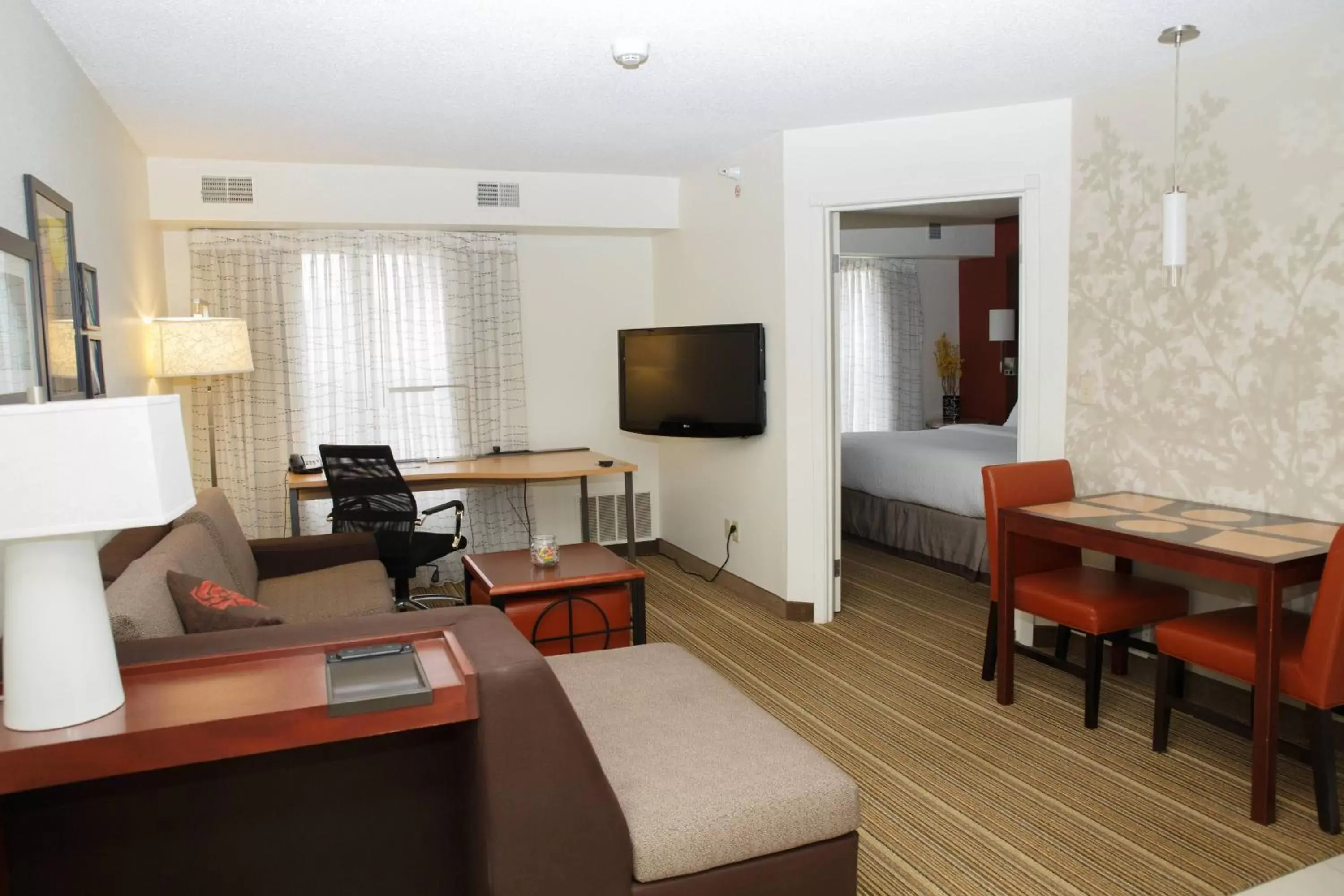 Living room, Seating Area in Residence Inn Appleton