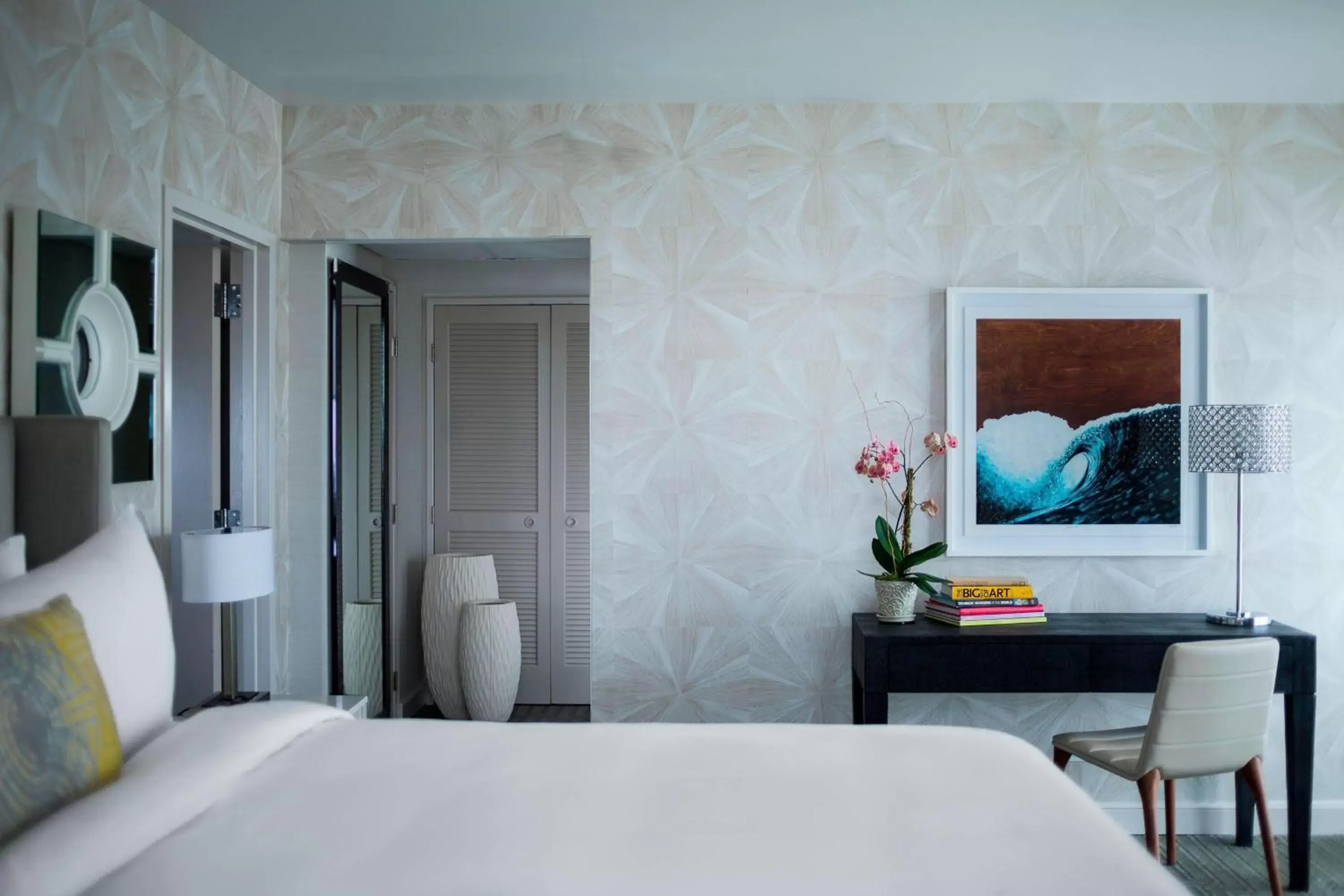 Bedroom, Bed in Renaissance Long Beach Hotel