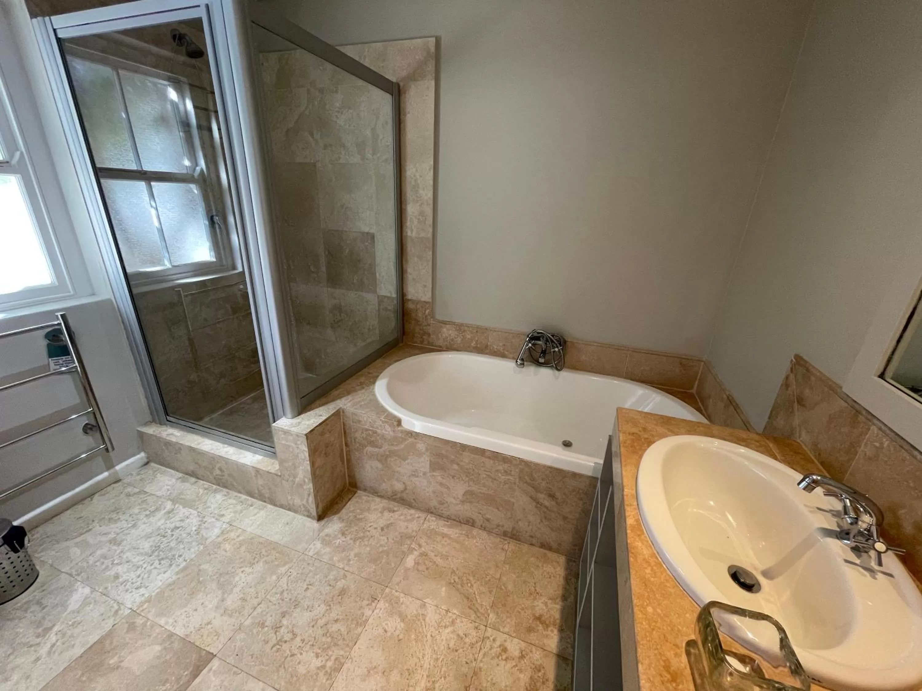 Shower in 11 WESTCLIFF RENTALS
