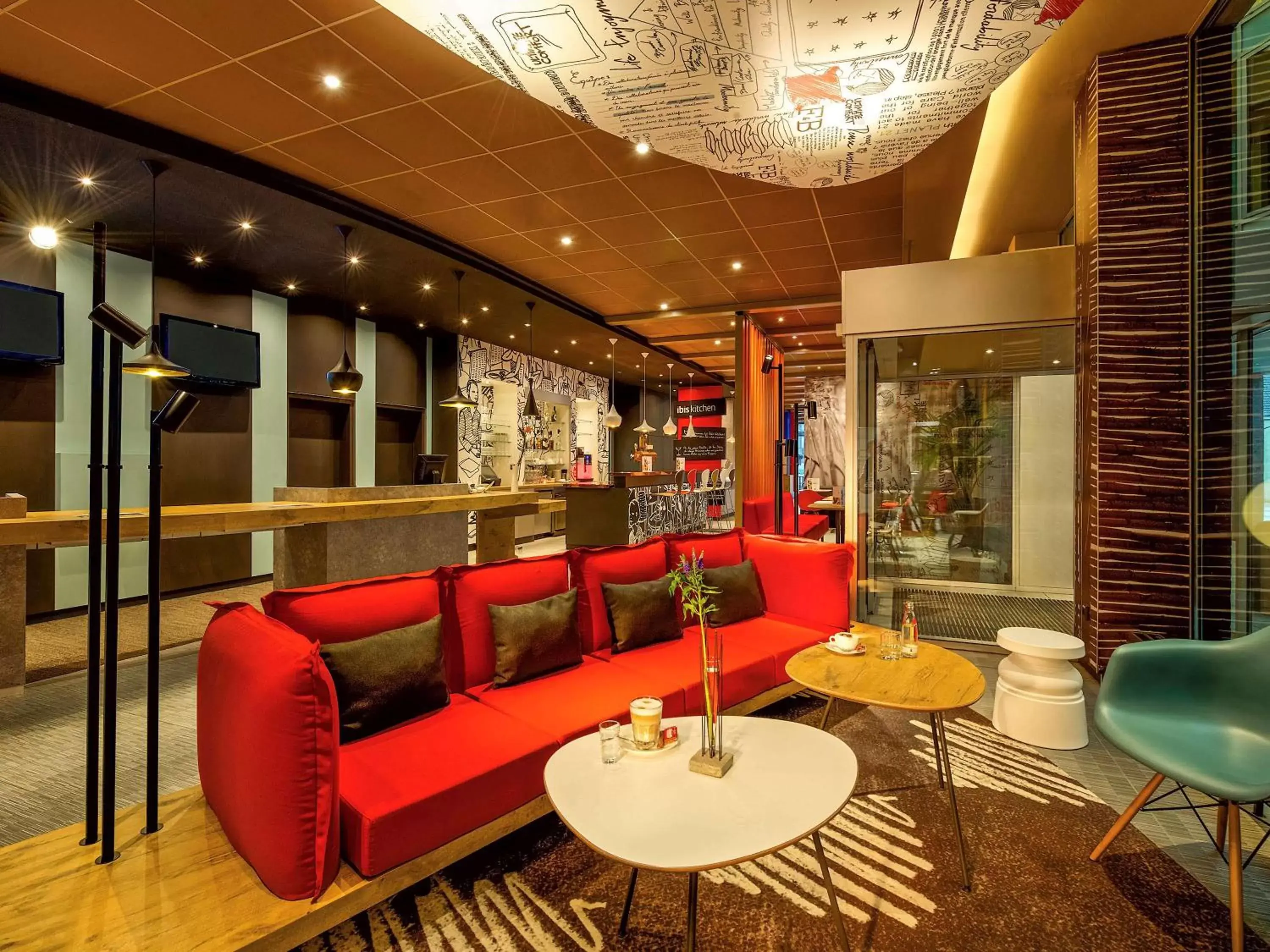 Property building, Lounge/Bar in ibis Hamburg Alsterring