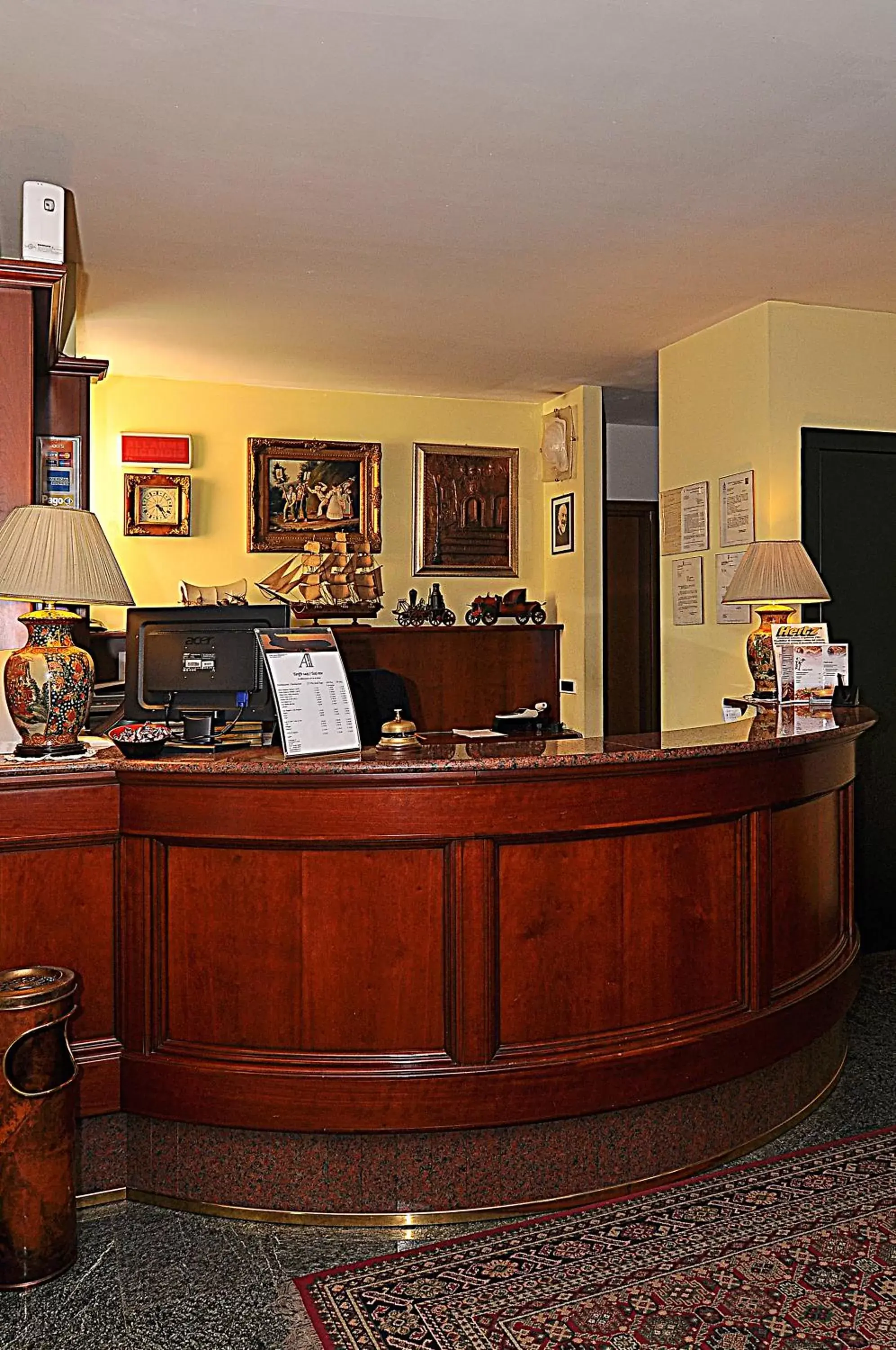 Lobby or reception, Lobby/Reception in Ascot Lodging