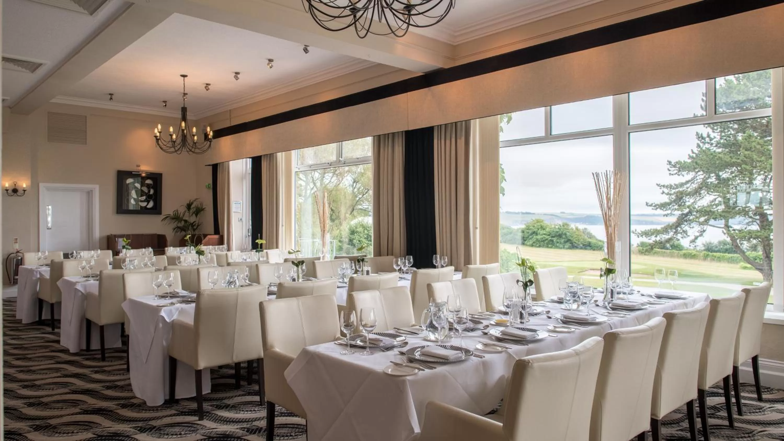 Restaurant/places to eat in The Carlyon Bay Hotel and Spa