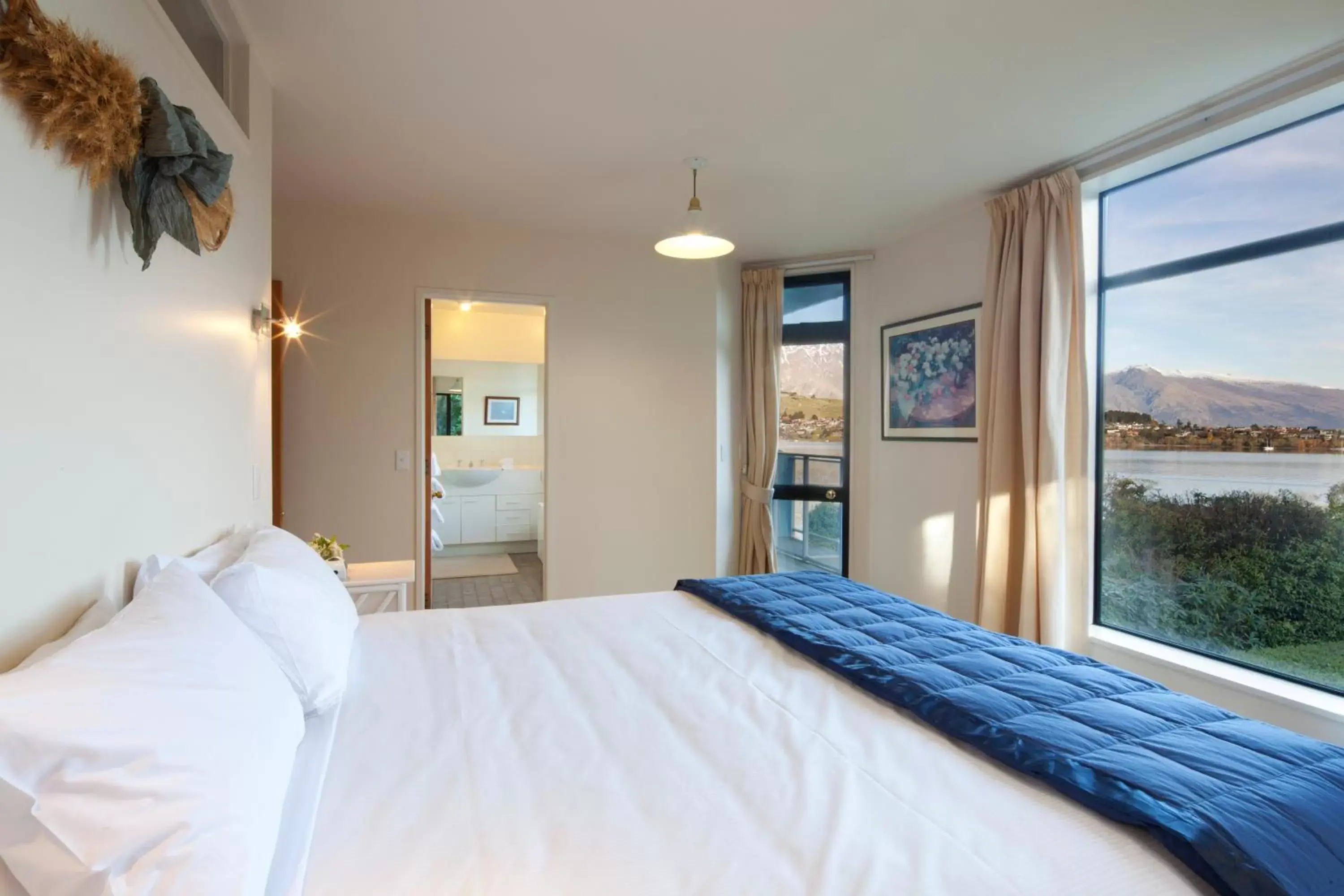 Bed in Apartments at Spinnaker Bay