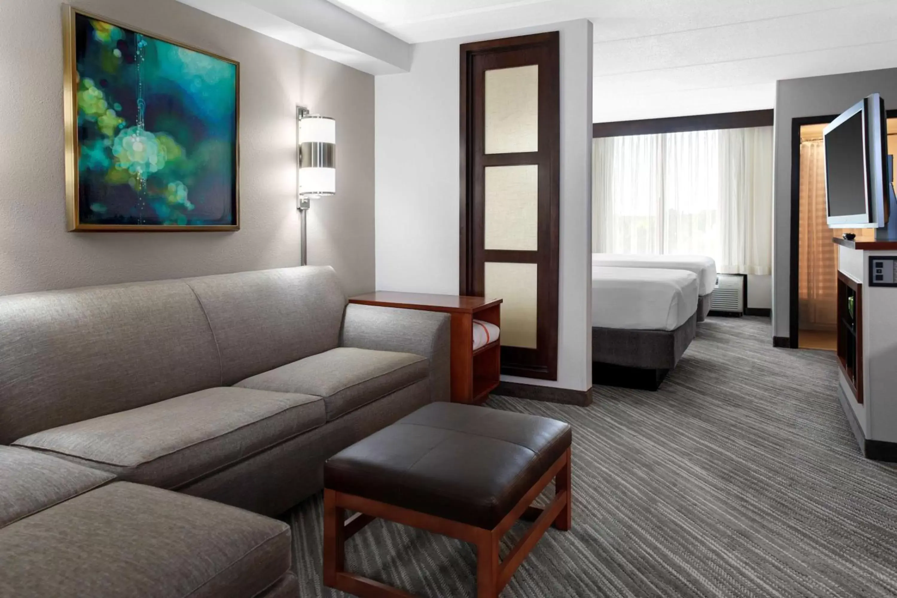 Bed, Seating Area in Extended Stay America Premier Suites - Cleveland - Independence