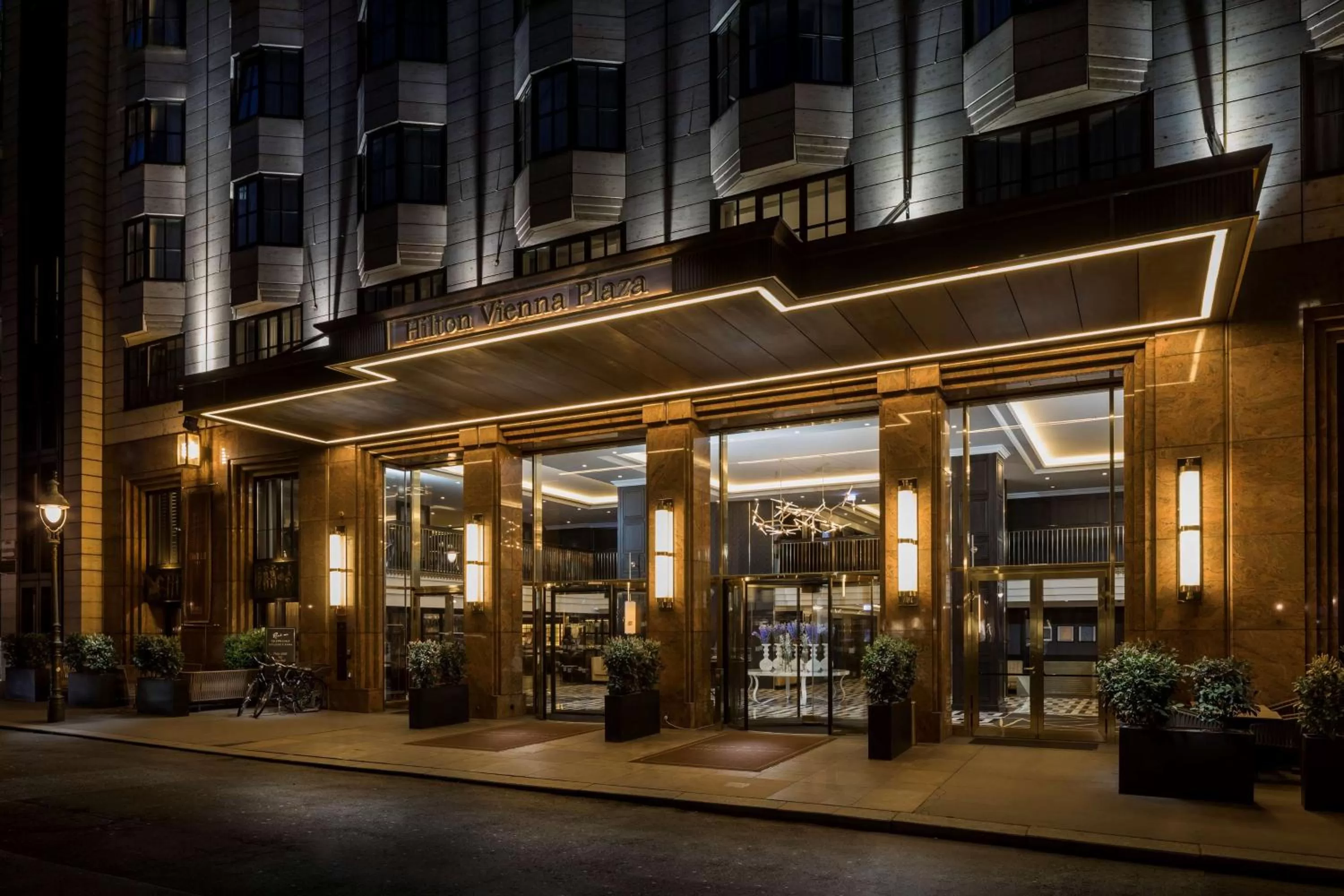 Property building in Hilton Vienna Plaza