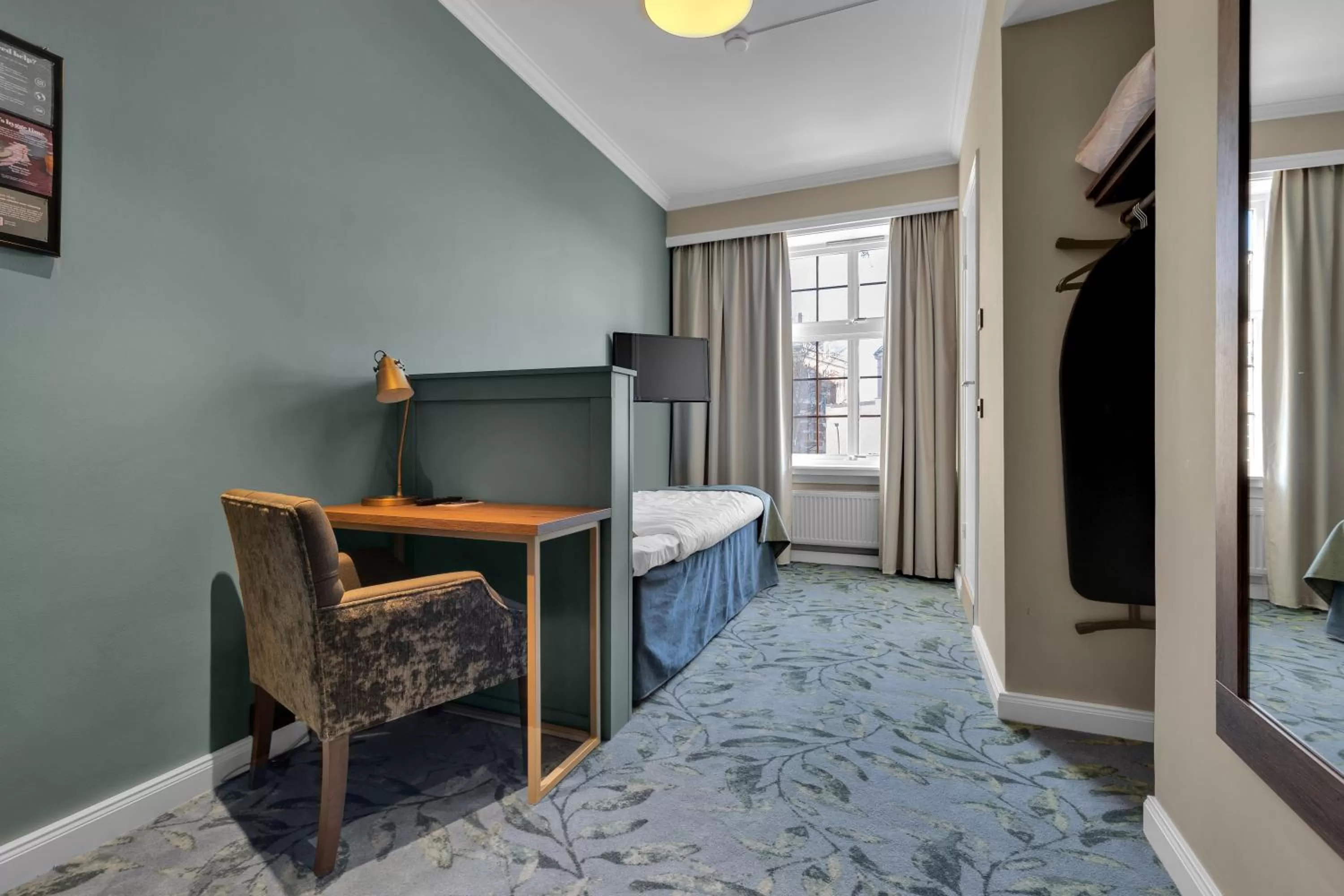 Bed in Home Hotel Gabelshus