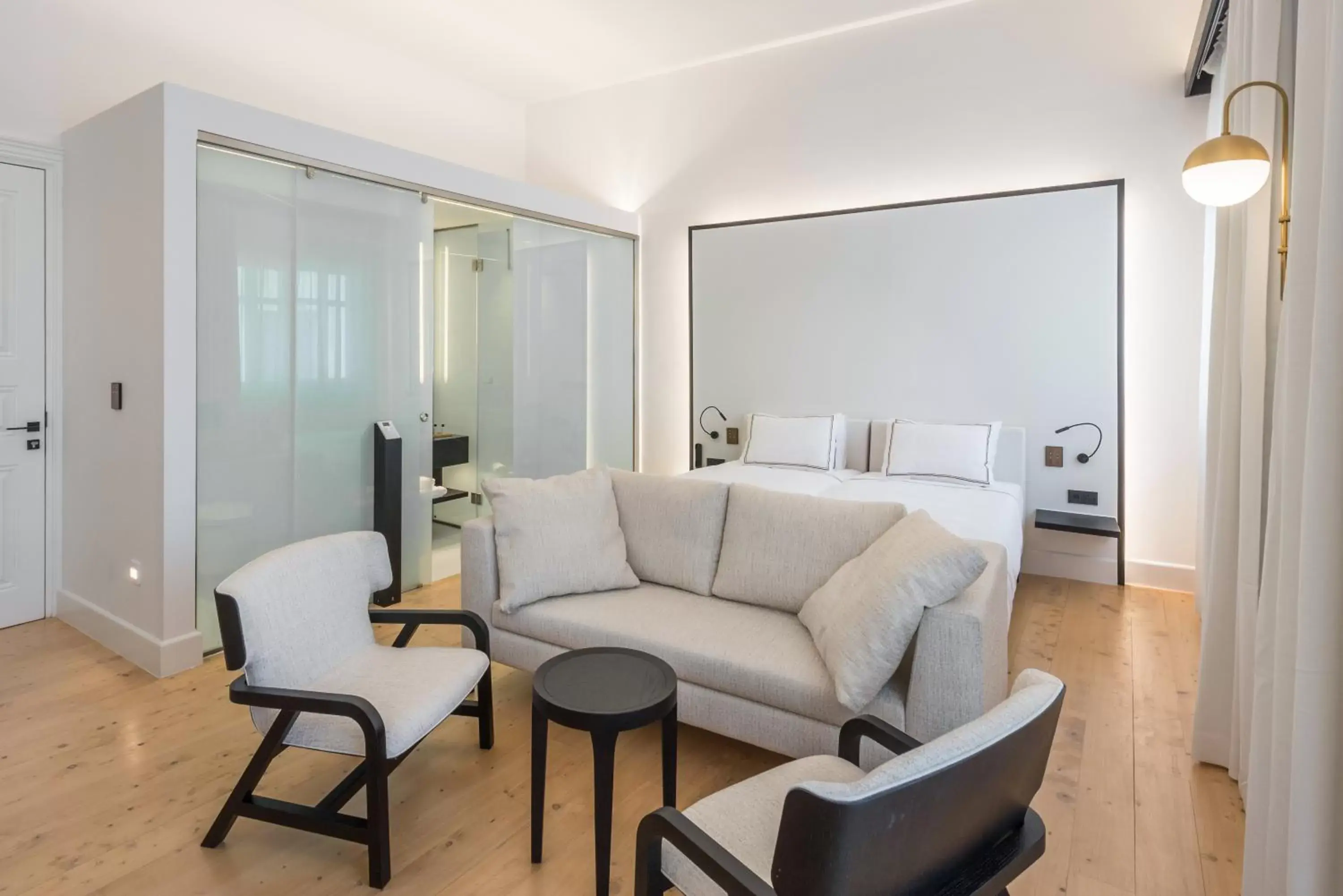 Bathroom, Seating Area in S Paul City Hotel