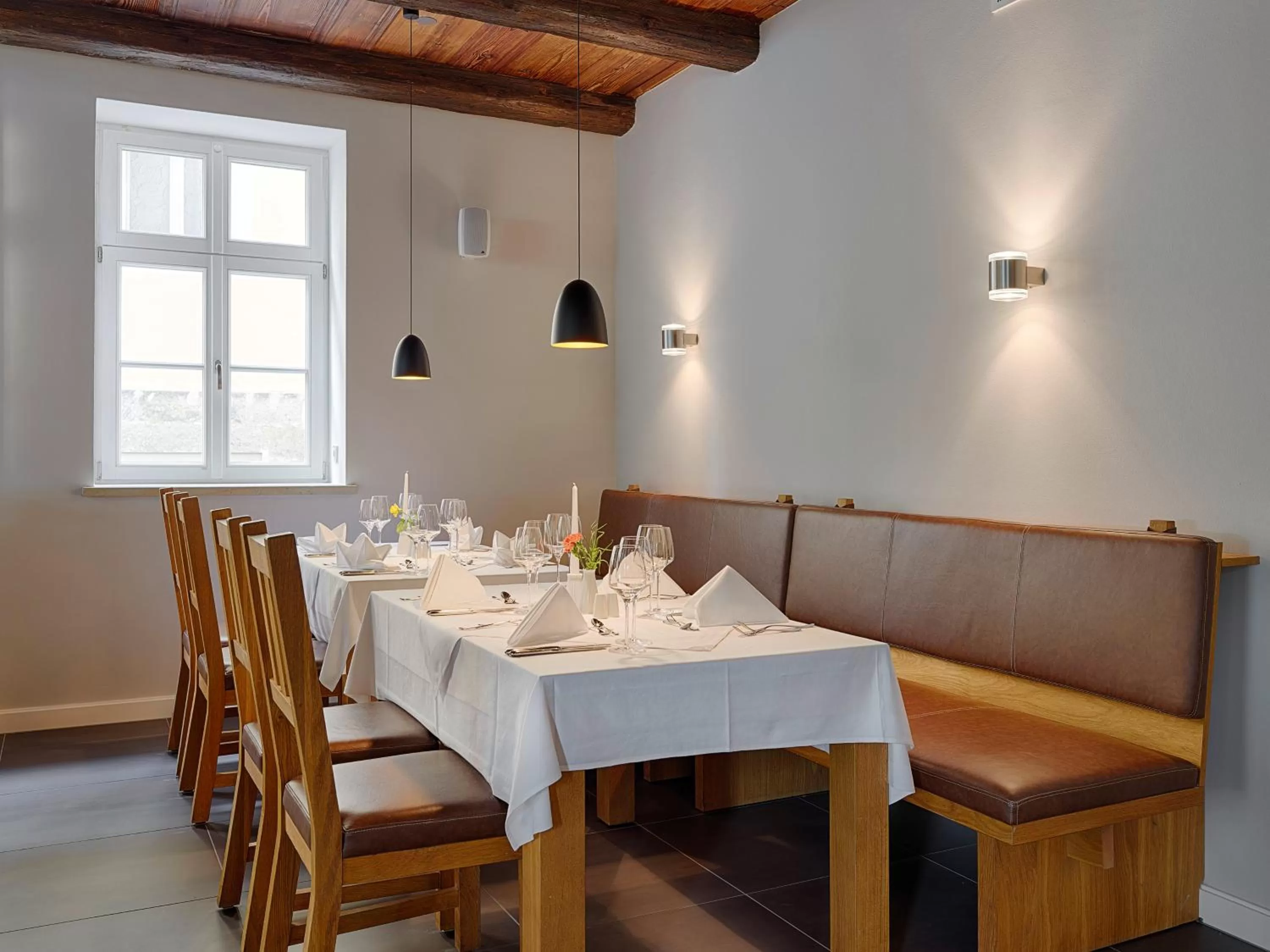 Restaurant/places to eat in Hotel Elbresidenz an der Therme