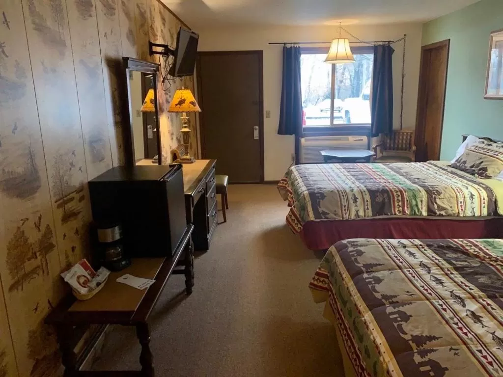 TV and multimedia, Bed in Hidden Lake Resort