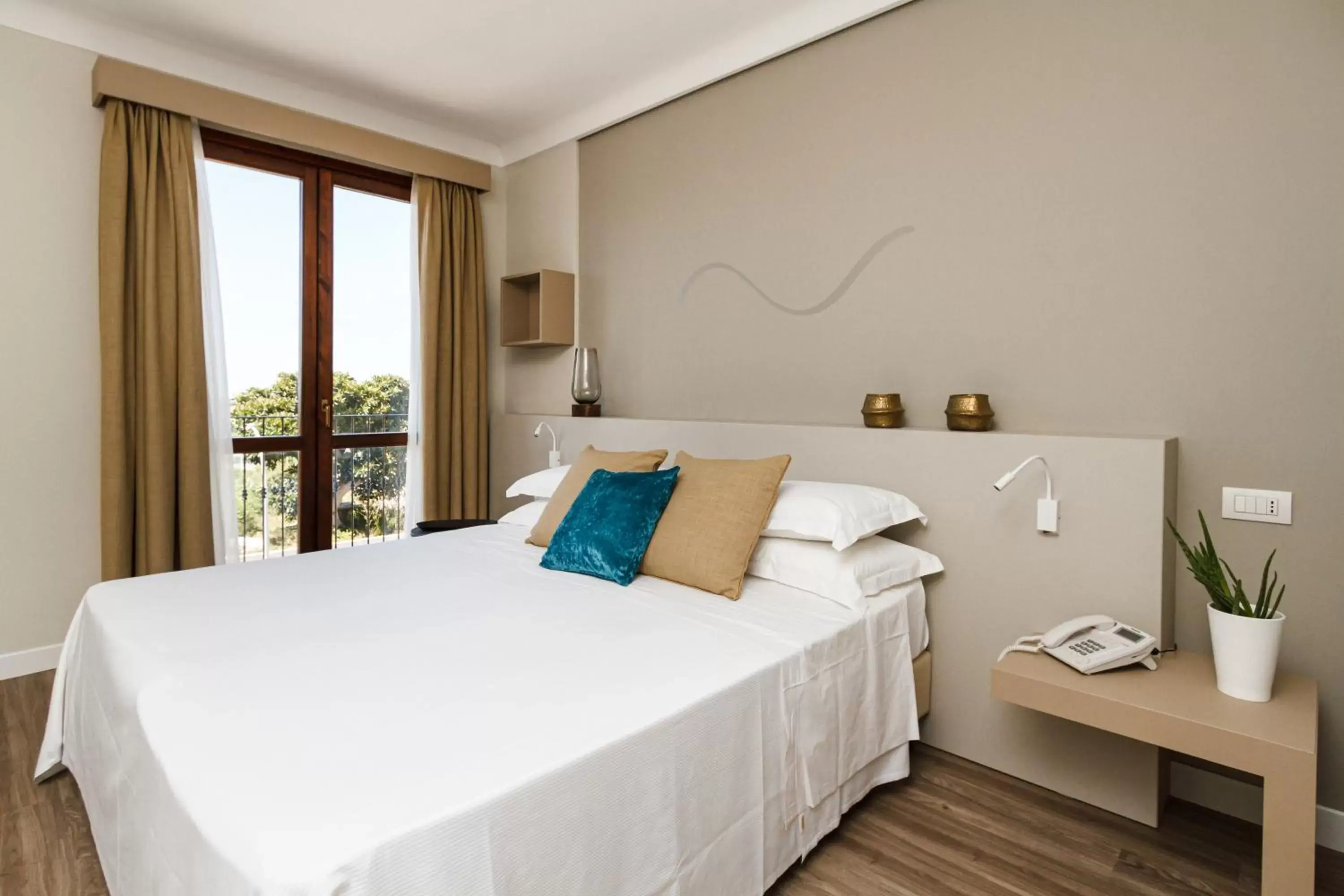 Bedroom, Bed in Seawater Hotel Bio & Beauty Spa