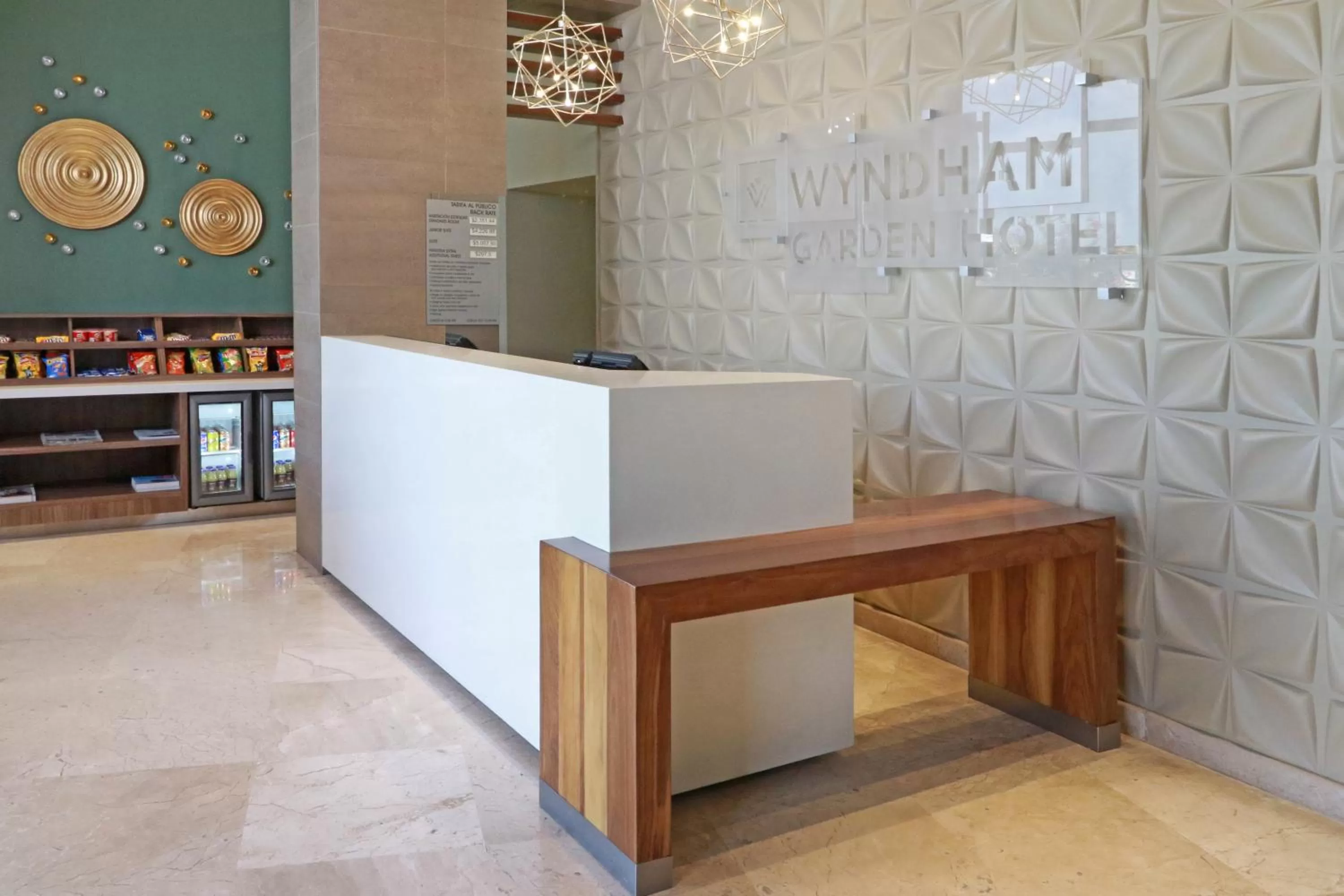 Lobby or reception in Wyndham Garden Monterrey Valle Real